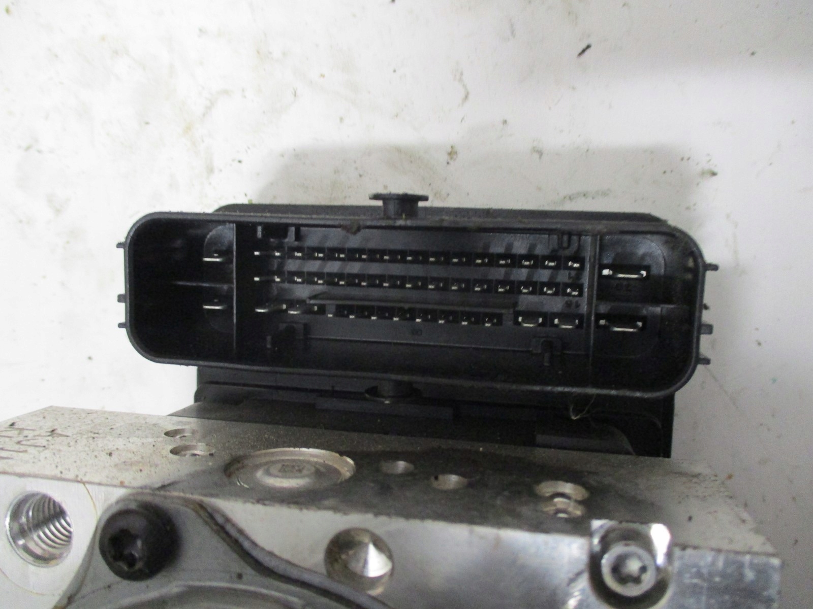 Abs тормозной главный цилиндр Kia Stinger 58920-J5240