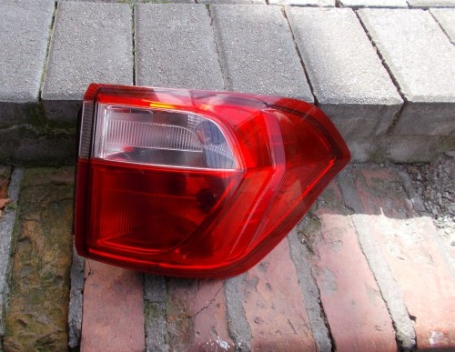 FORD ECOSPORT 12+ PRAWA TYLNA LAMPA ORYGINAŁ