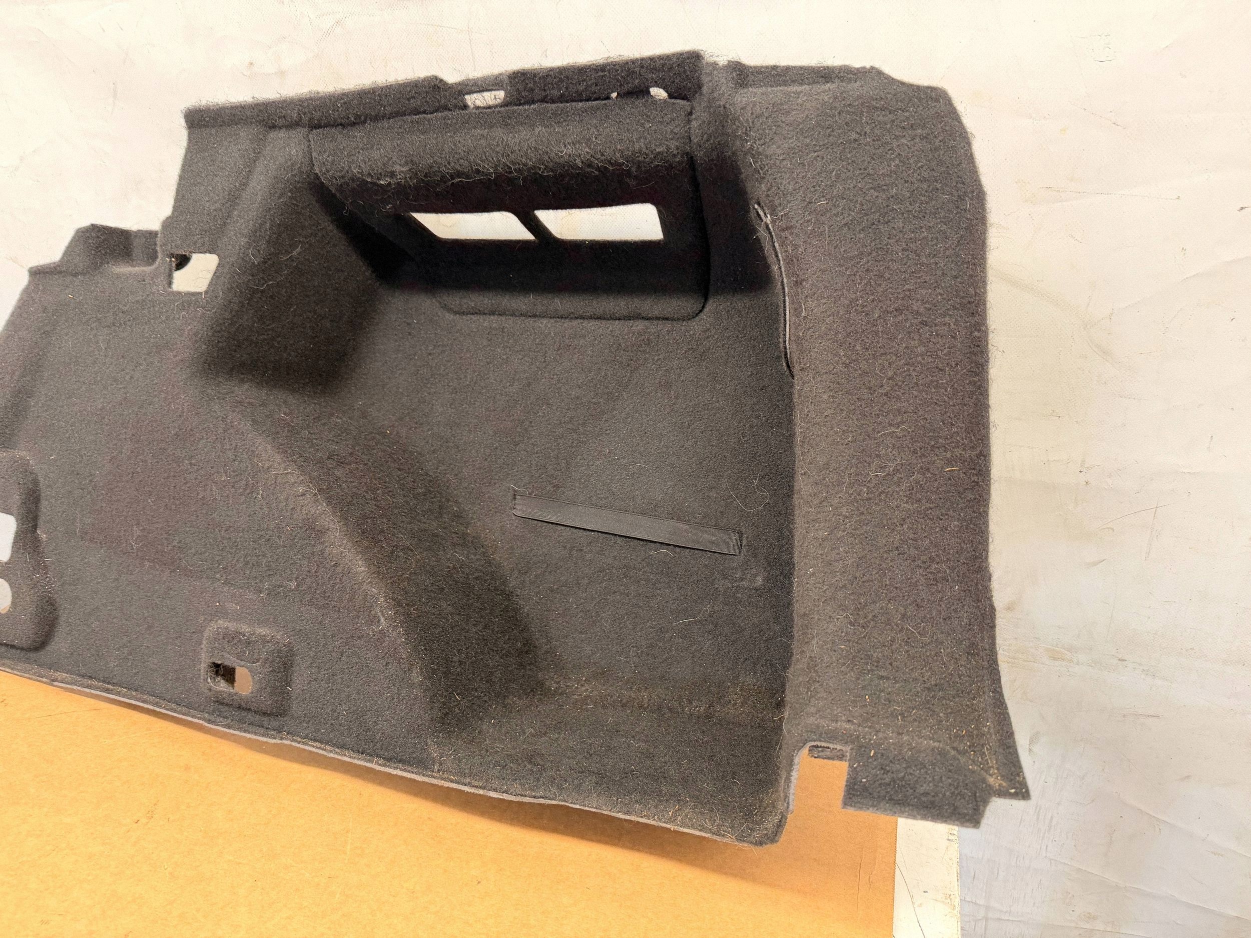 Renault Megane IV KOMBI upholstery boot right 849509490R