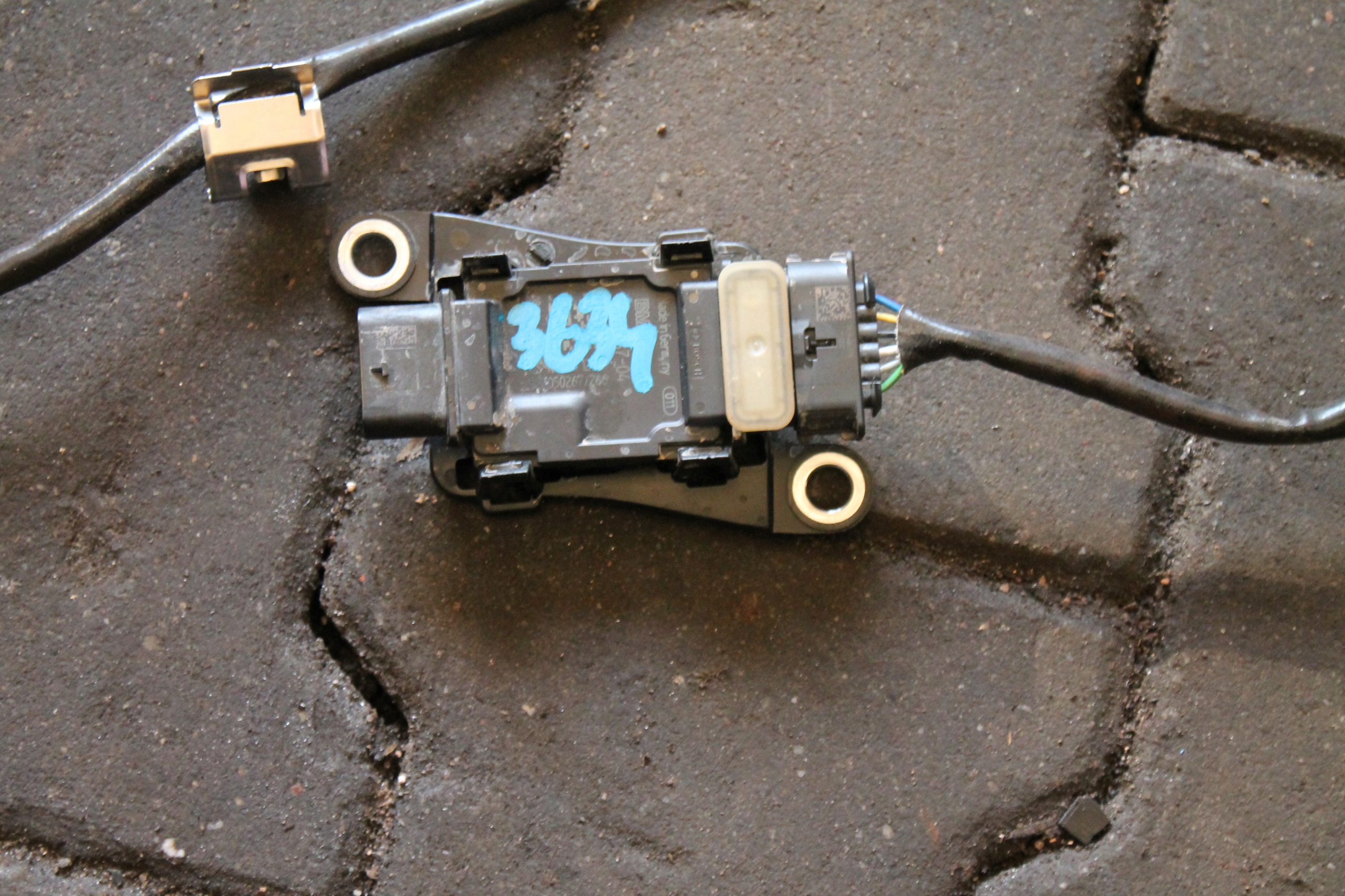 3634. exhaust gas sensor SONDA BMW 8490587