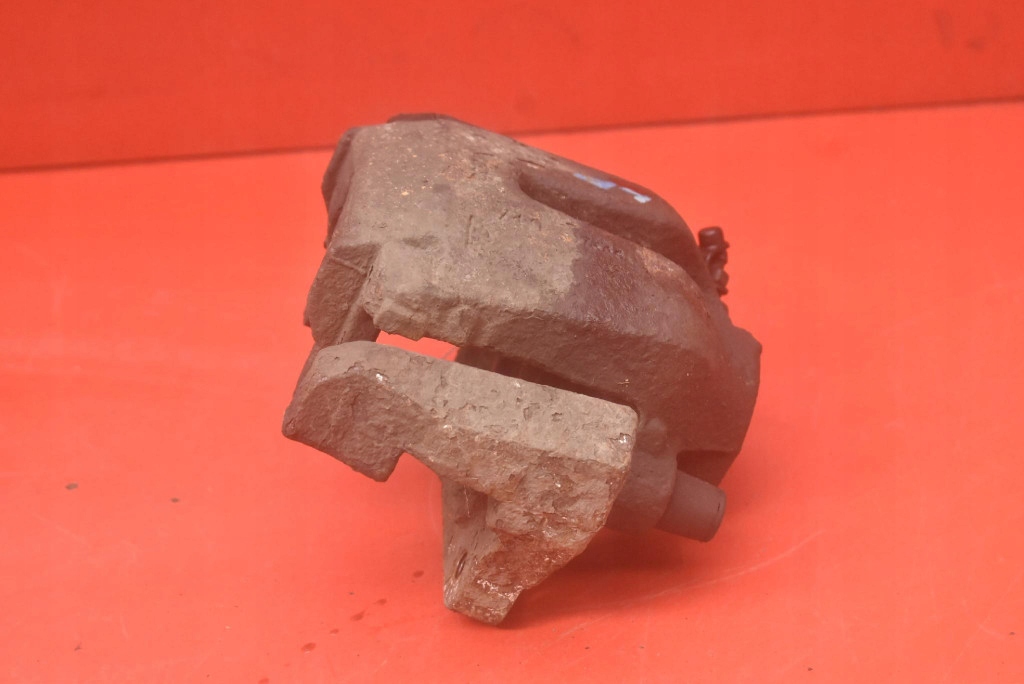 caliper brake left front BMW X5 E70 3.0 D 235 KM 06-10