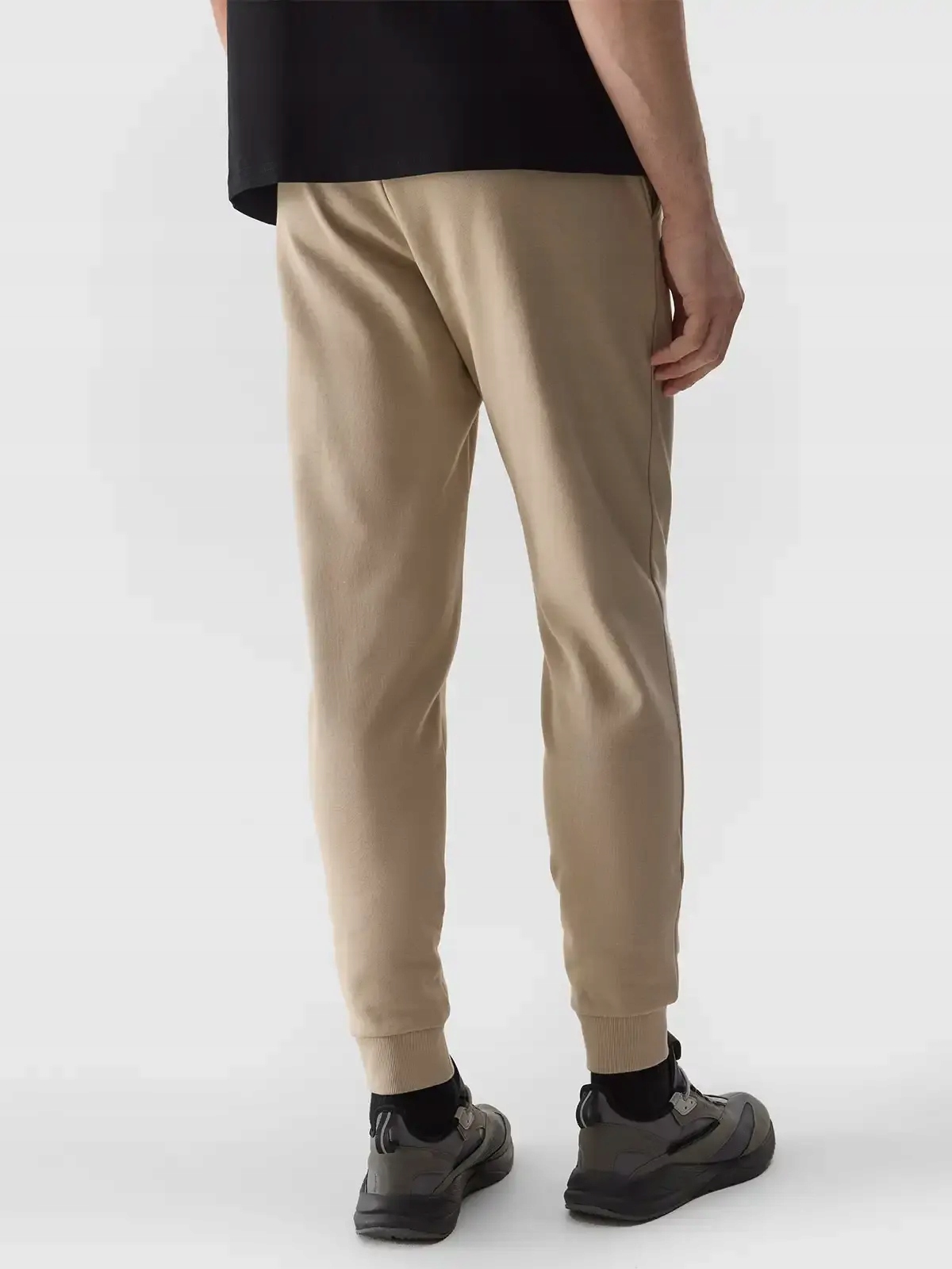 SPODNIE DRESOWE MĘSKIE 4F DRESY SPORTOWE JOGGERY BAWEŁNA WYGODNE SS24M603 Cechy dodatkowe brak