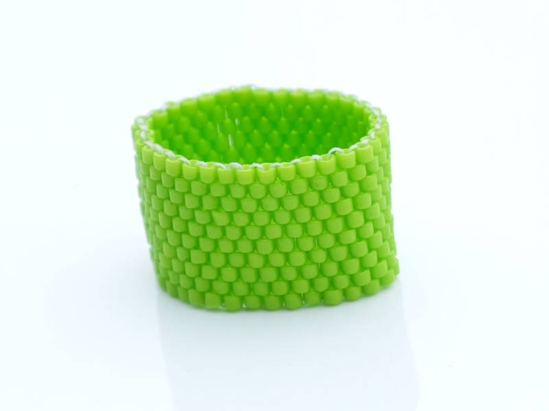PLECIONY PIERŚCIONEK GŁADKI zielony neonowy