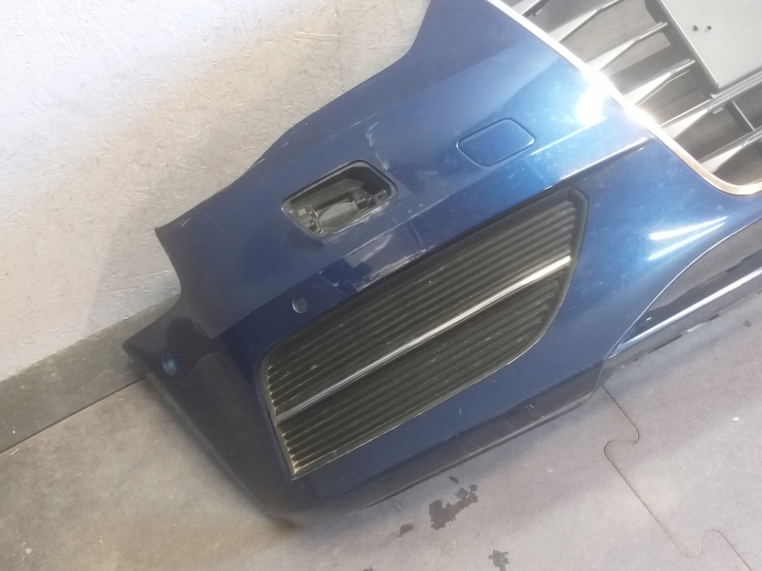 bumper front AUDI A3 13-16 8V0