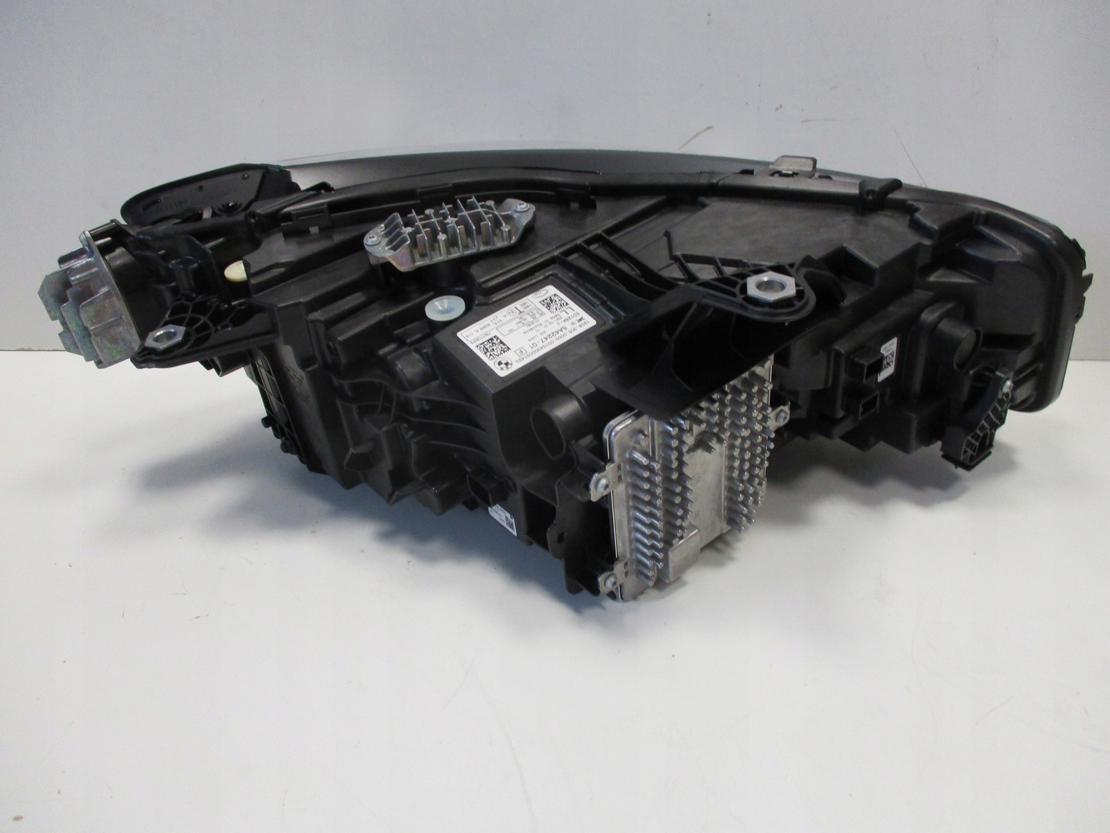 LAMPA FULL LED BMW 4 U06 LEWA 5A42247 Typ samochodu Samochody osobowe