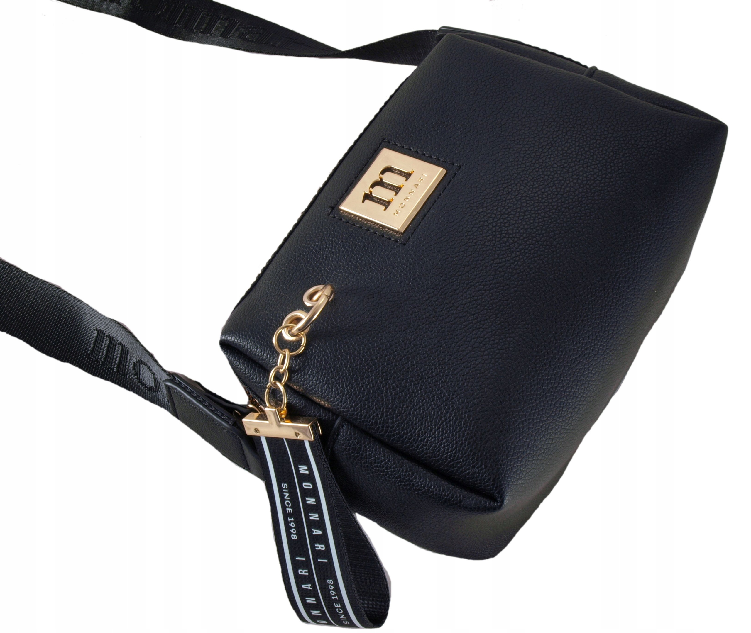 Monnari Torebka Listonoszka Czarna z zawieszką Materiał dominujący skóra ekologiczna