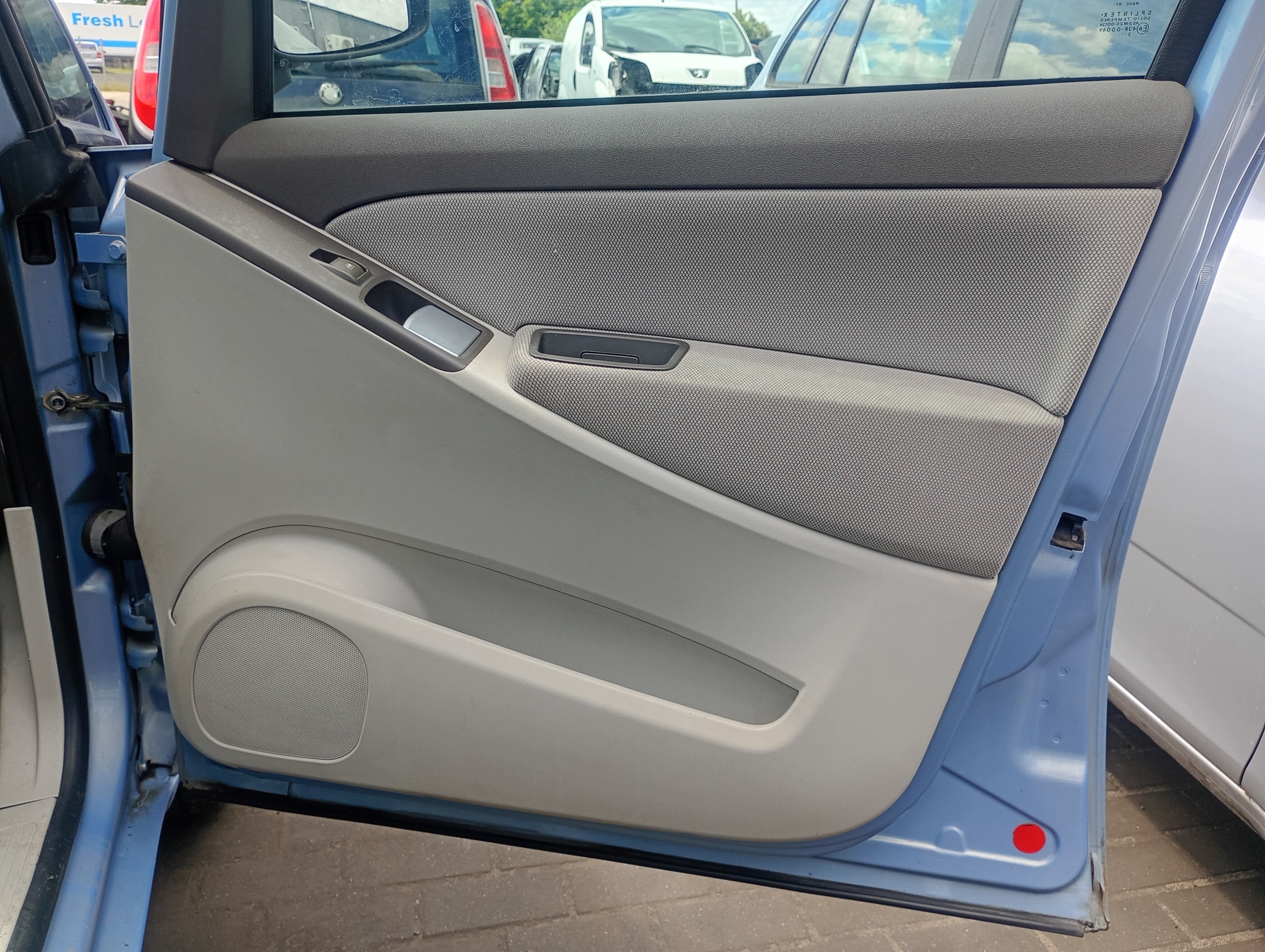 upholstery side right front Fiat Idea 03-12