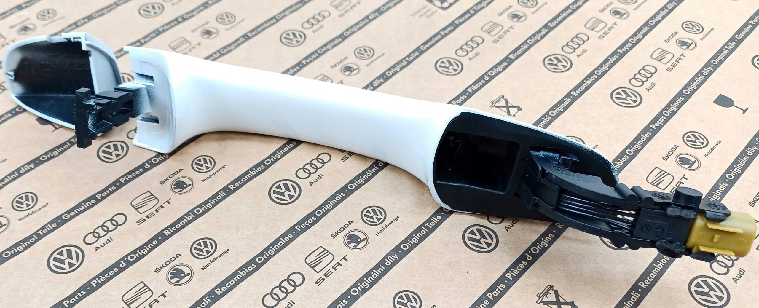 NOWA KLAMKA ZEWNĘTRZNA DRZWI VW PASSAT B8 L0K1 Typ samochodu Samochody osobowe