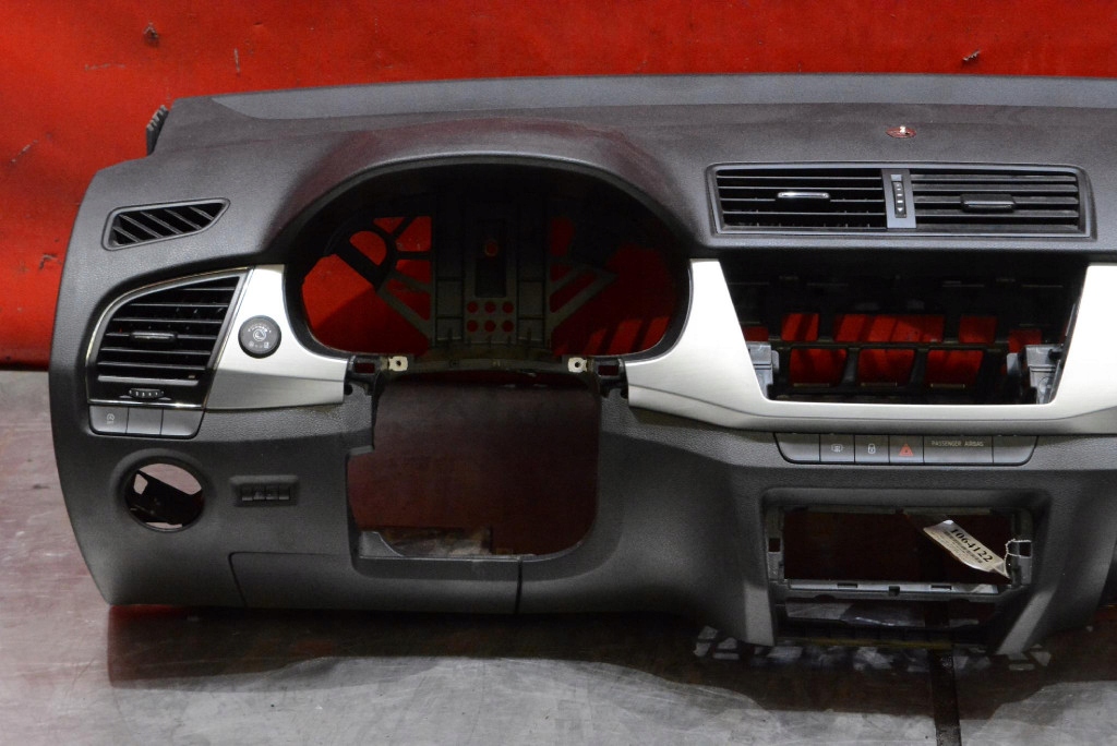 dashboard instrument panel console cockpit airbag EU SKODA FABIA 3 III LIFT 18-20