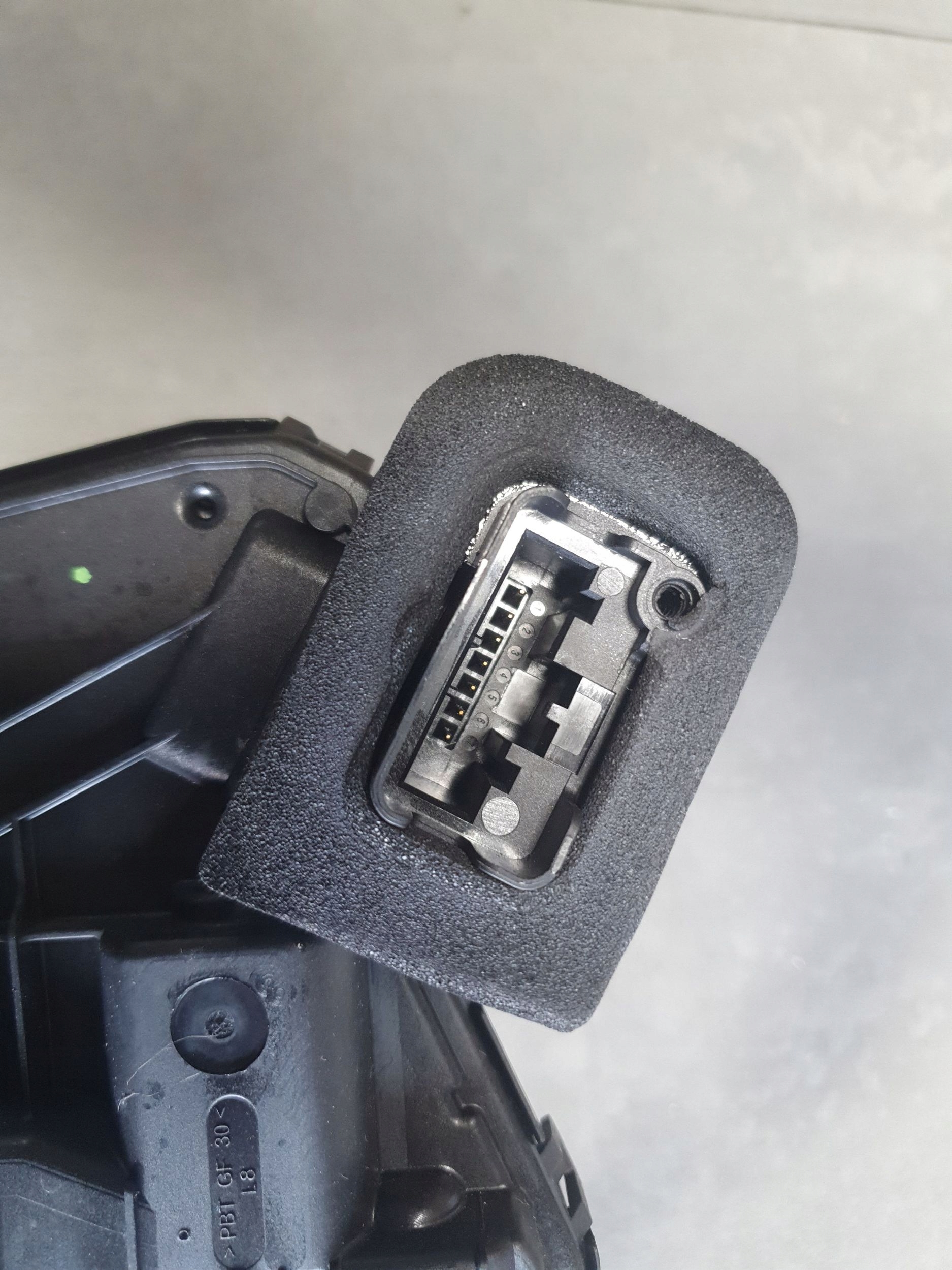 Cupra Formentor lock door left rear part 5TA839015Q