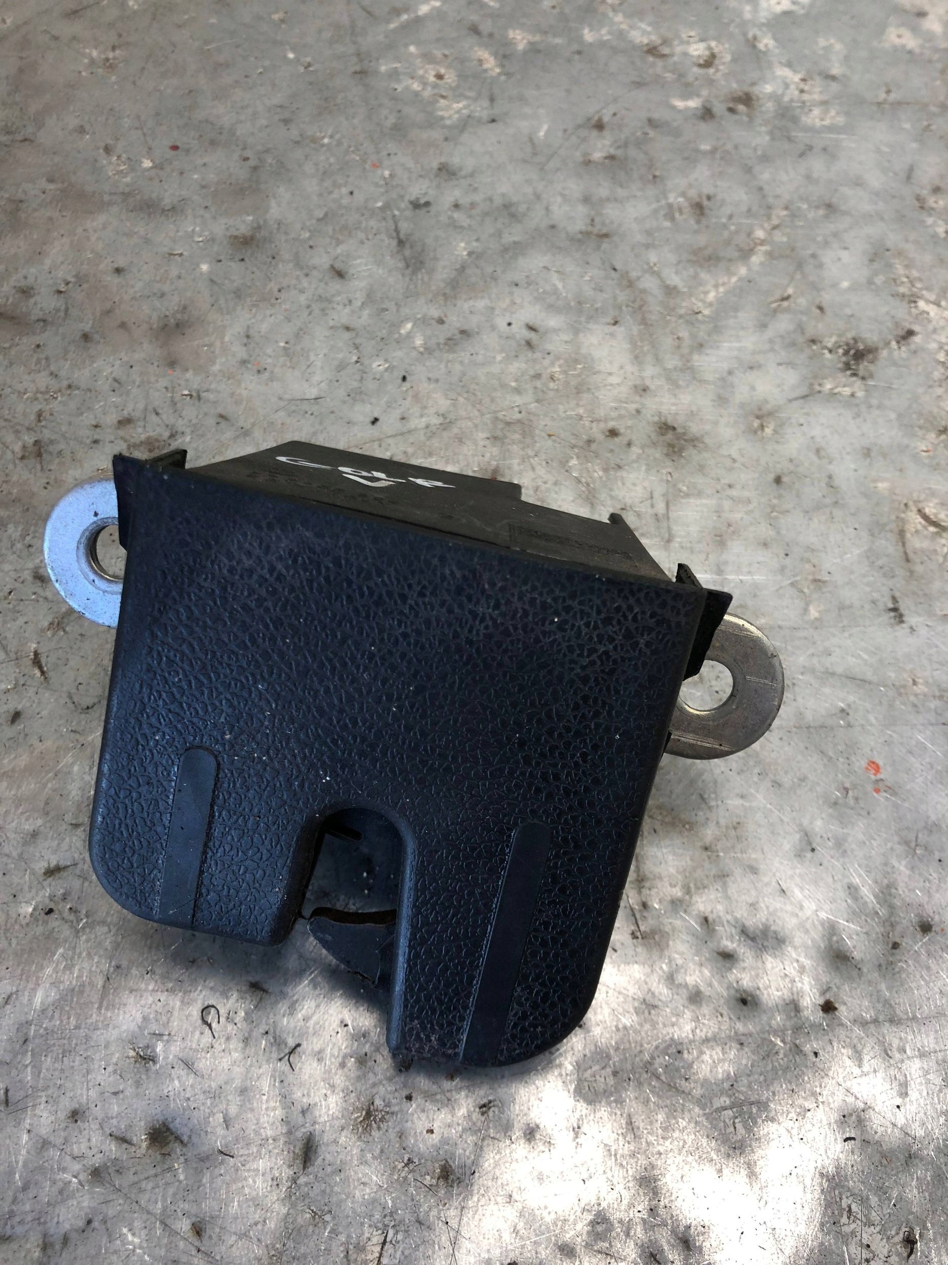 lock bonnet boot VW GOLF V 1K6827505E
