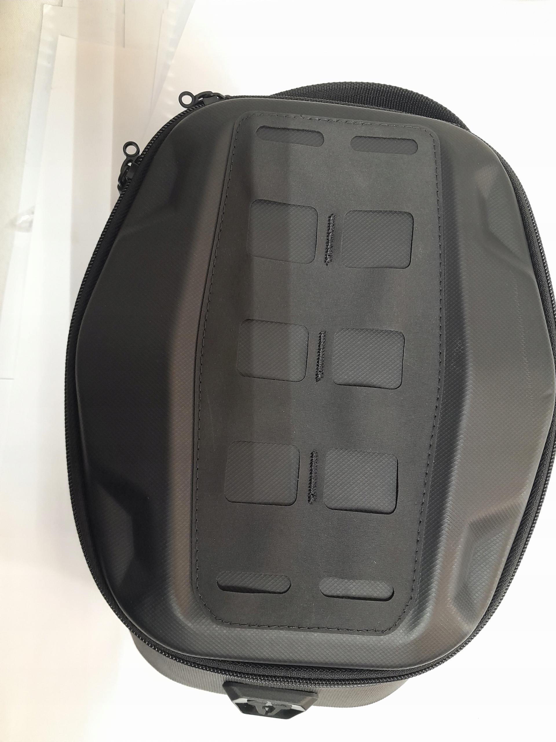 TORBA NA BAK MOTOCYKLOWA TANK BAG PRO DAYPACK 5-8L EAN (GTIN) 4052572182307