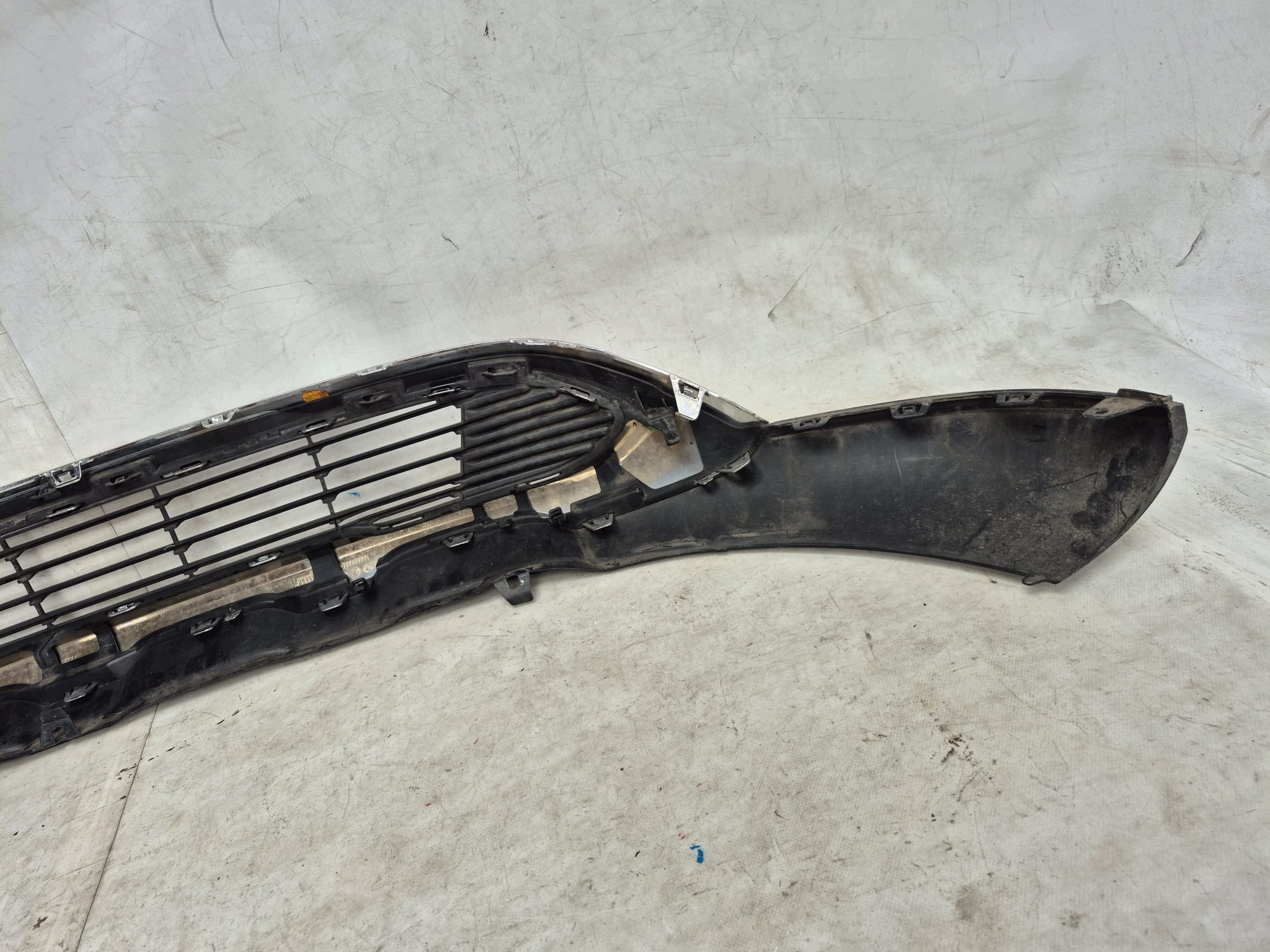 MERCEDES GLC X254 spoiler of a bumper front front A2548855100