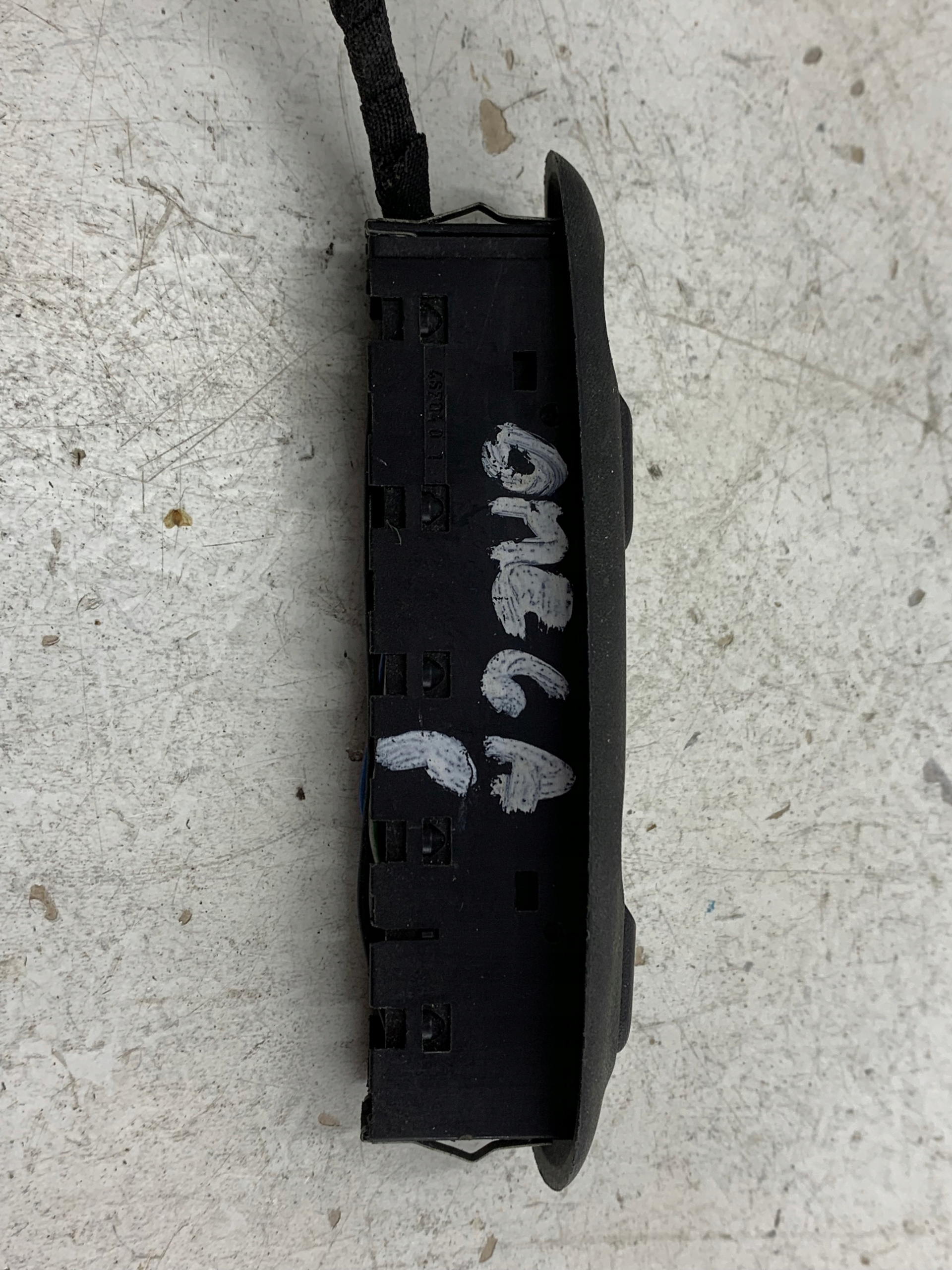OPEL OMEGA B window control switch 4670401
