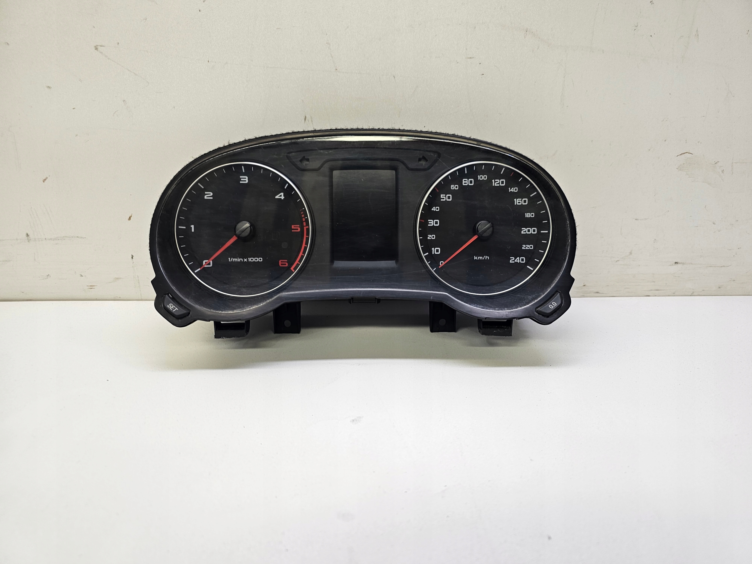dials dials AUDI A1 8X 1.6 TDI 8X0920900C EU