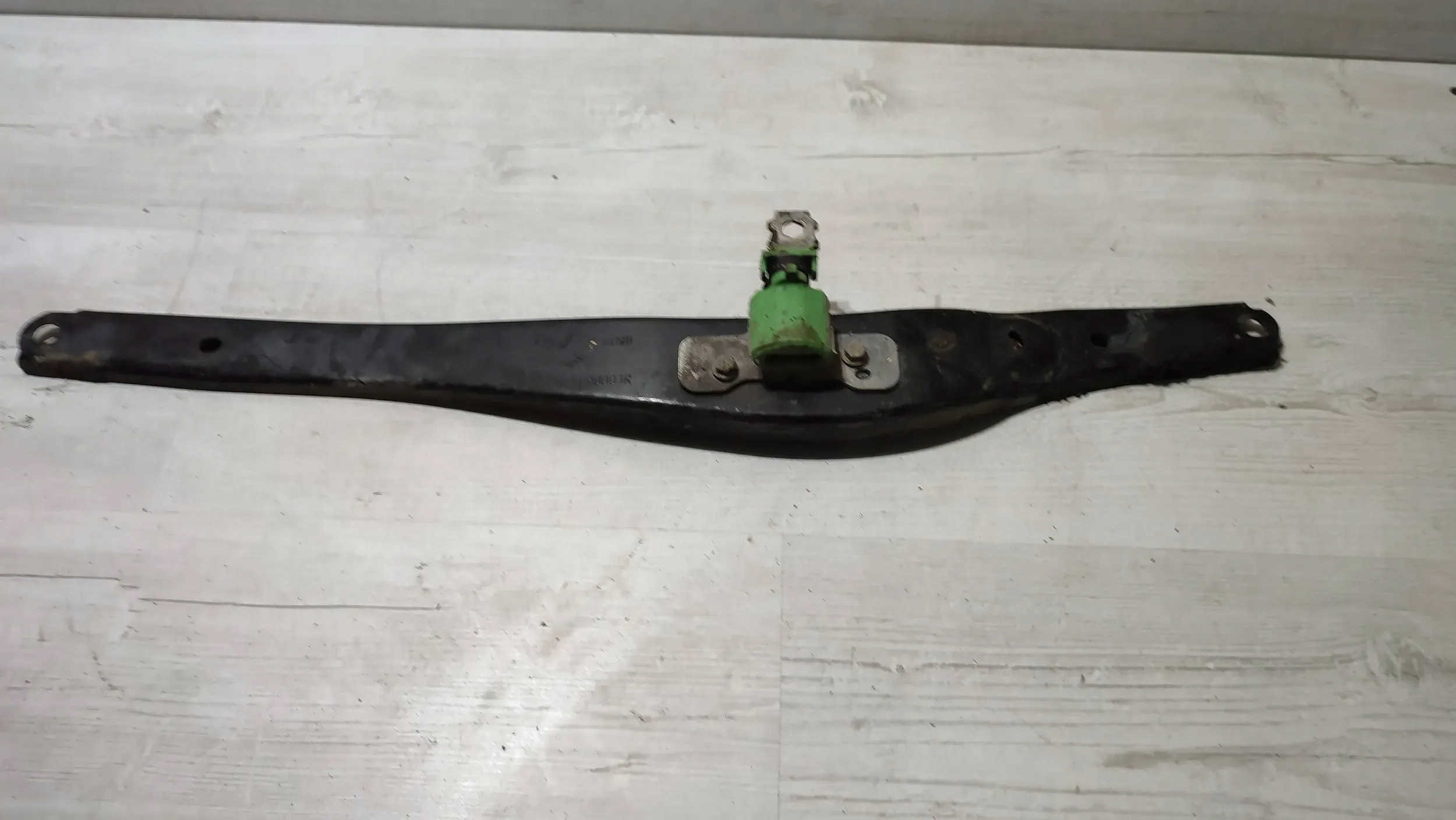 Dacia Sandero 2012 Support Support plaque tlumika