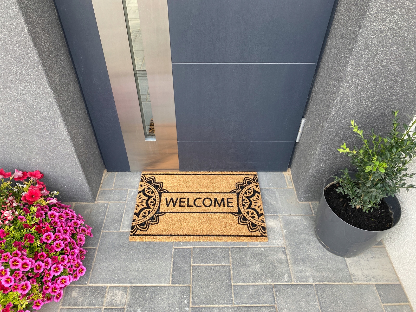 WYCIERACZKA WEJŚCIOWA ZEWNĘTRZNA MASYWNA DO BUTÓW EAN (GTIN) 8685380426279