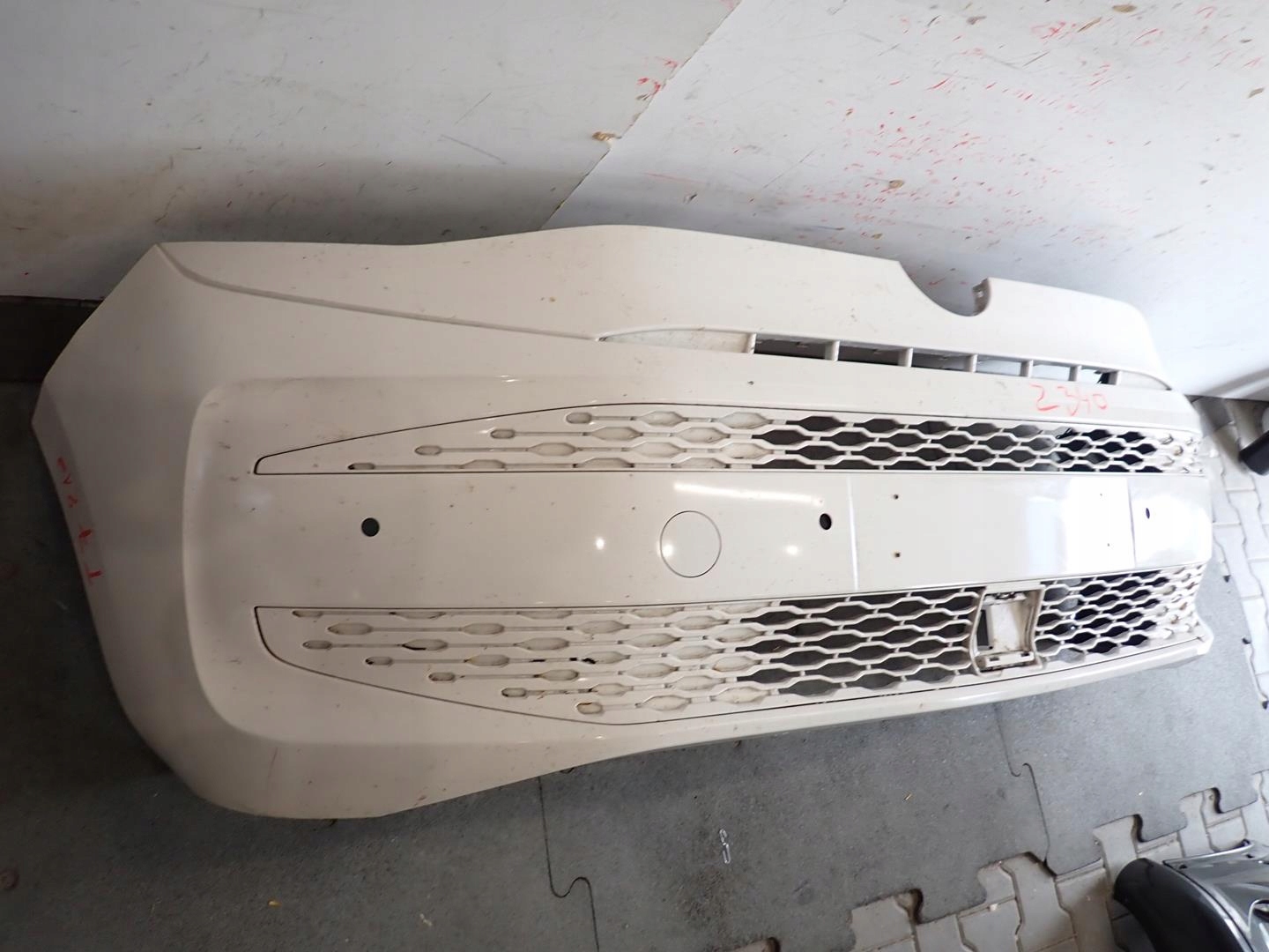 nárazník předek přední VW T7 2021- 7T0807221C