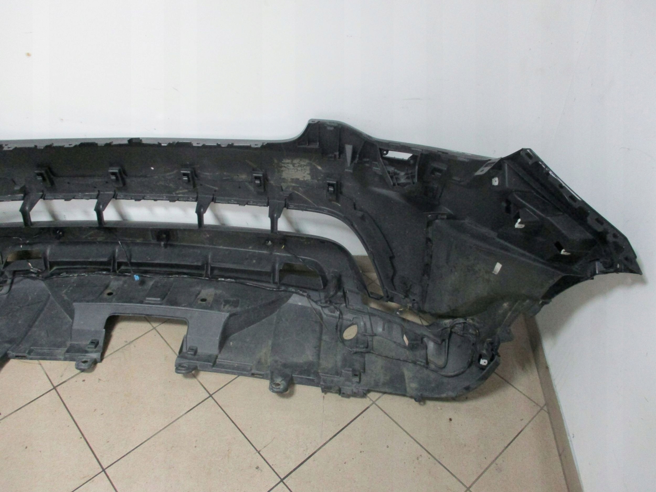 bumper front Land Rover Discovery 5 Dynamic 18