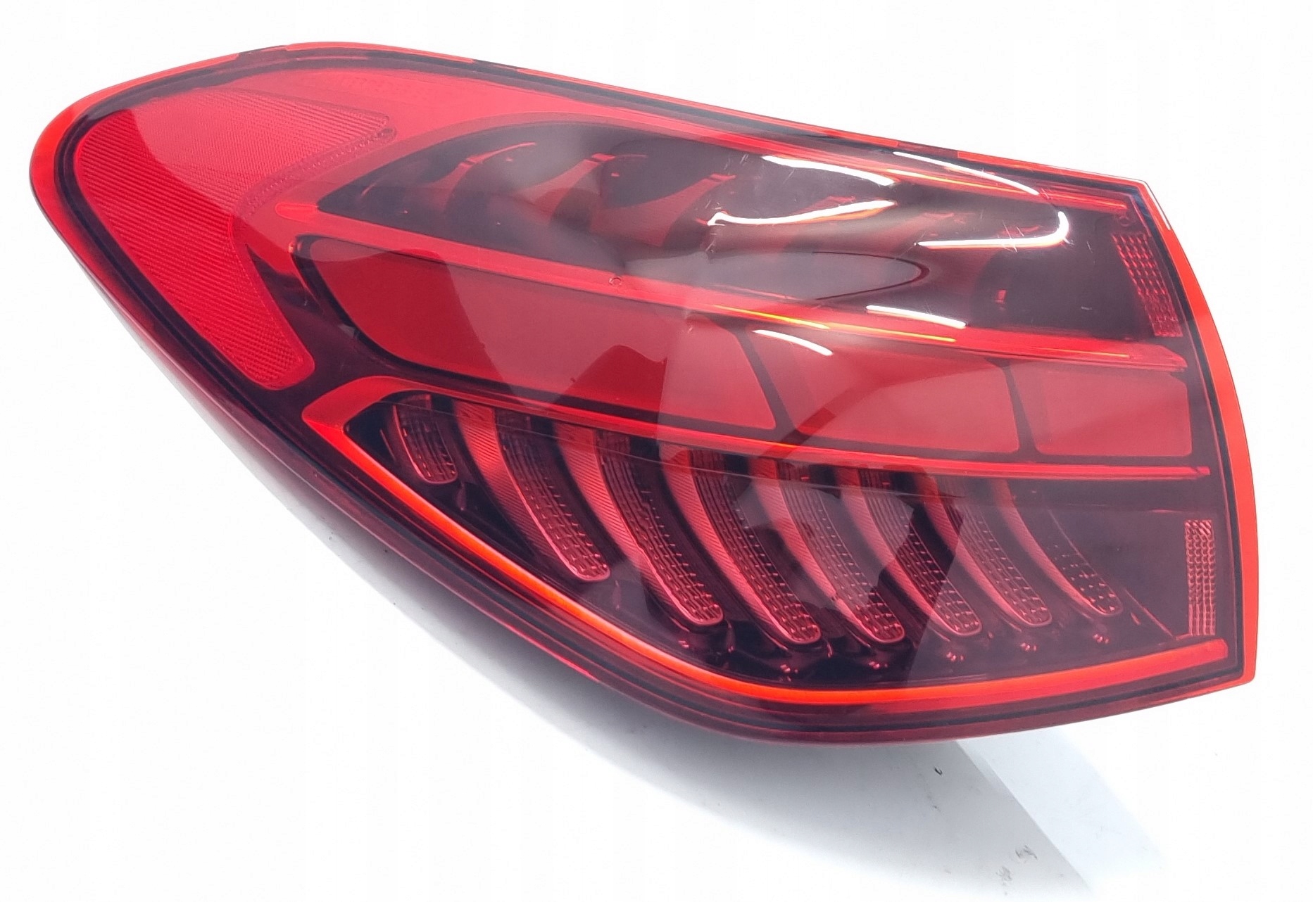 Lampa lewa tył Mercedes C klasa W206 A2069061501