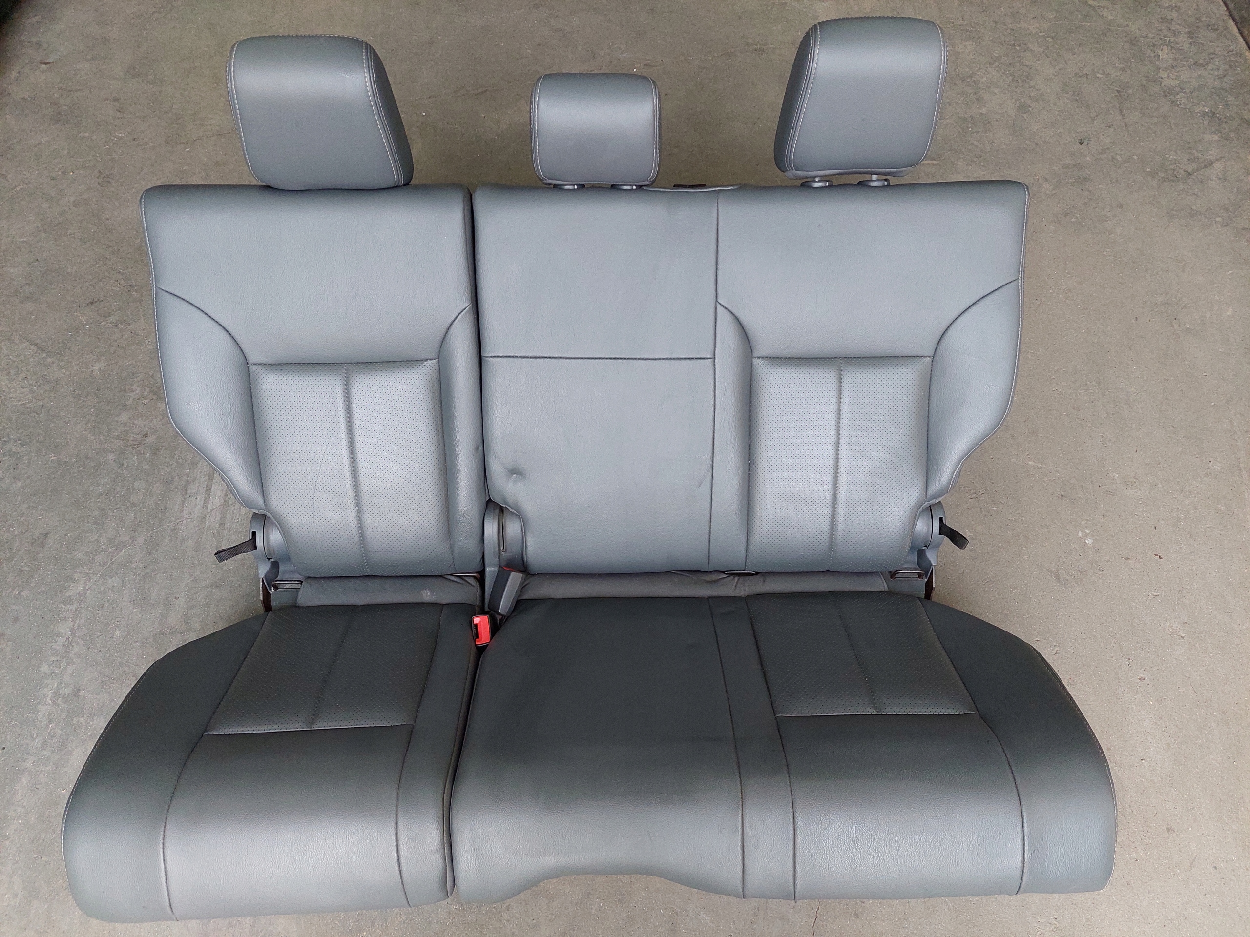 hátsó ülés hátsó hátso bőr + fejtámlák JEEP CHEROKEE KK
