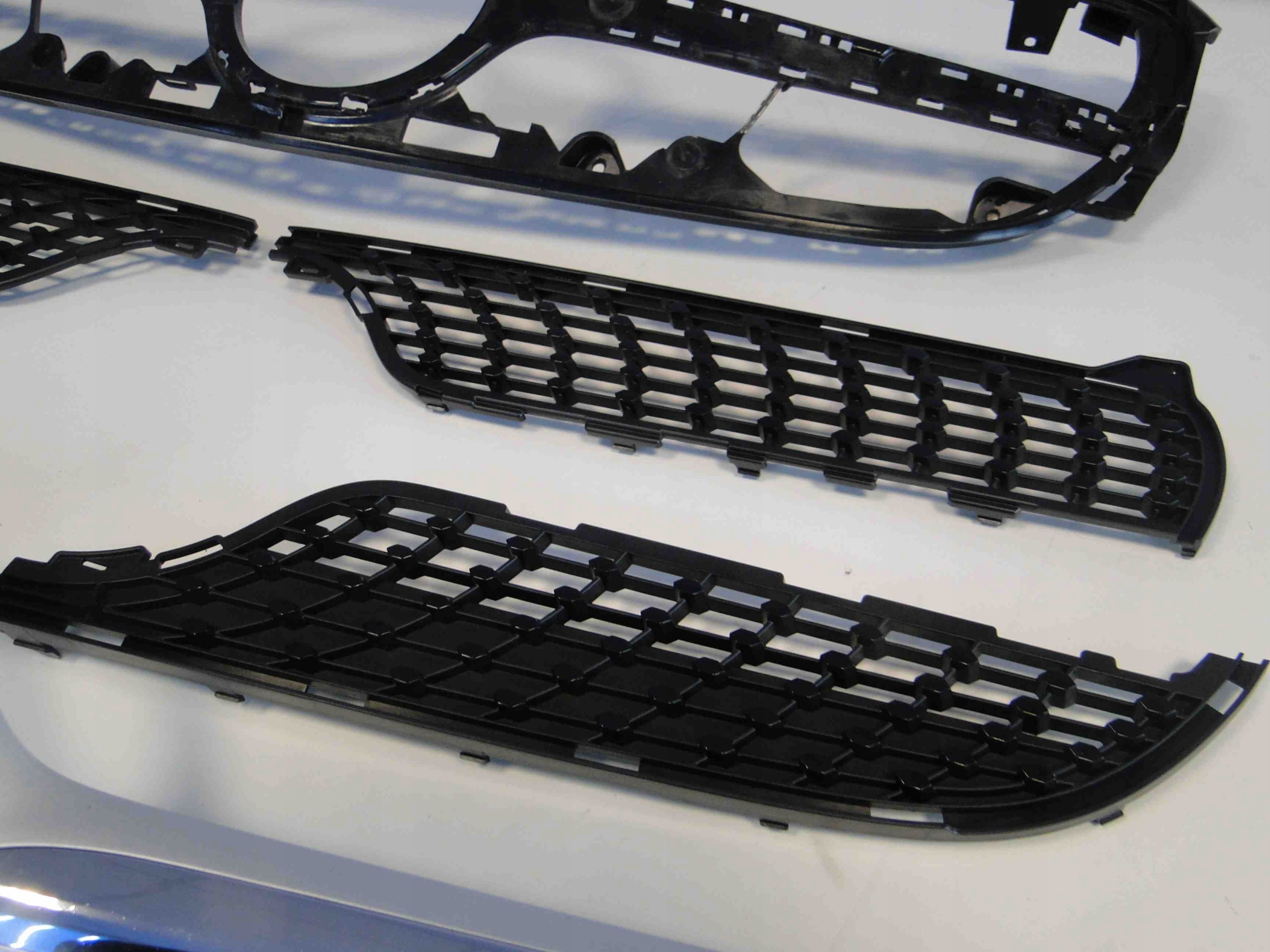 MERCEDES SLC R172 172 GRILL ATRAPA DIAMENT CZARNY Typ samochodu Samochody osobowe