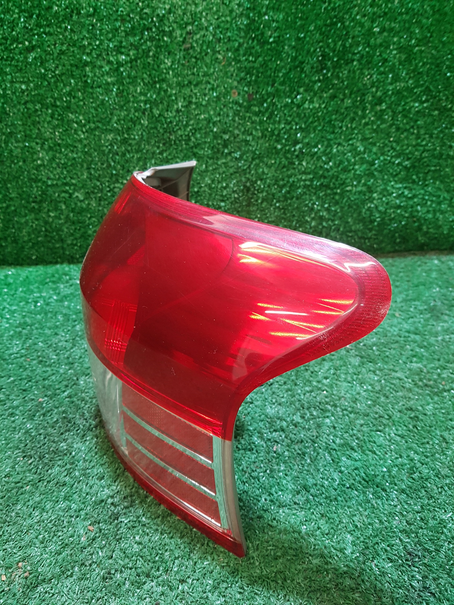 light right rear TOYOTA YARIS 2