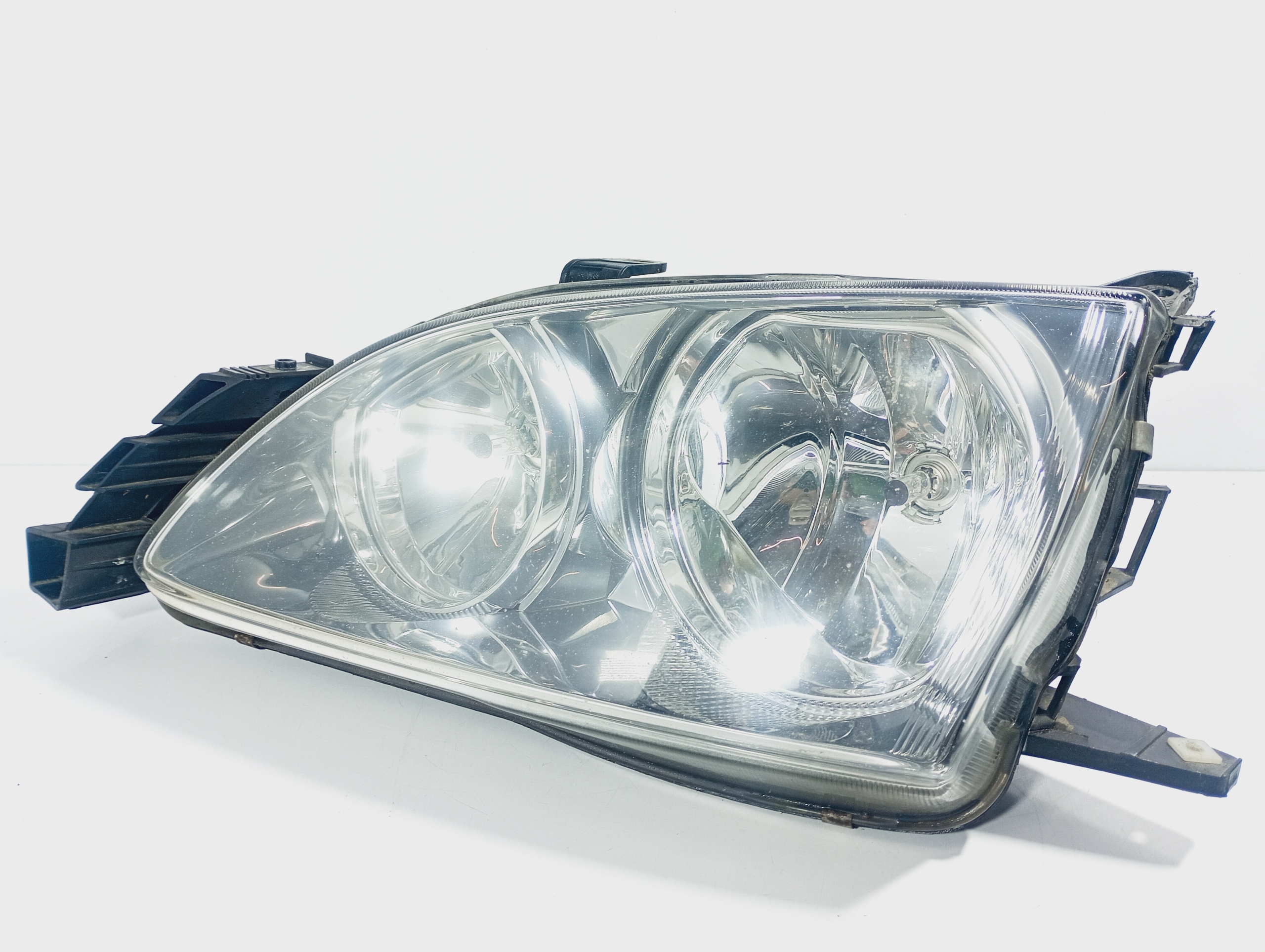 light left front REFLEKTOR left front 54534381 Toyota Avensis T22 00-03