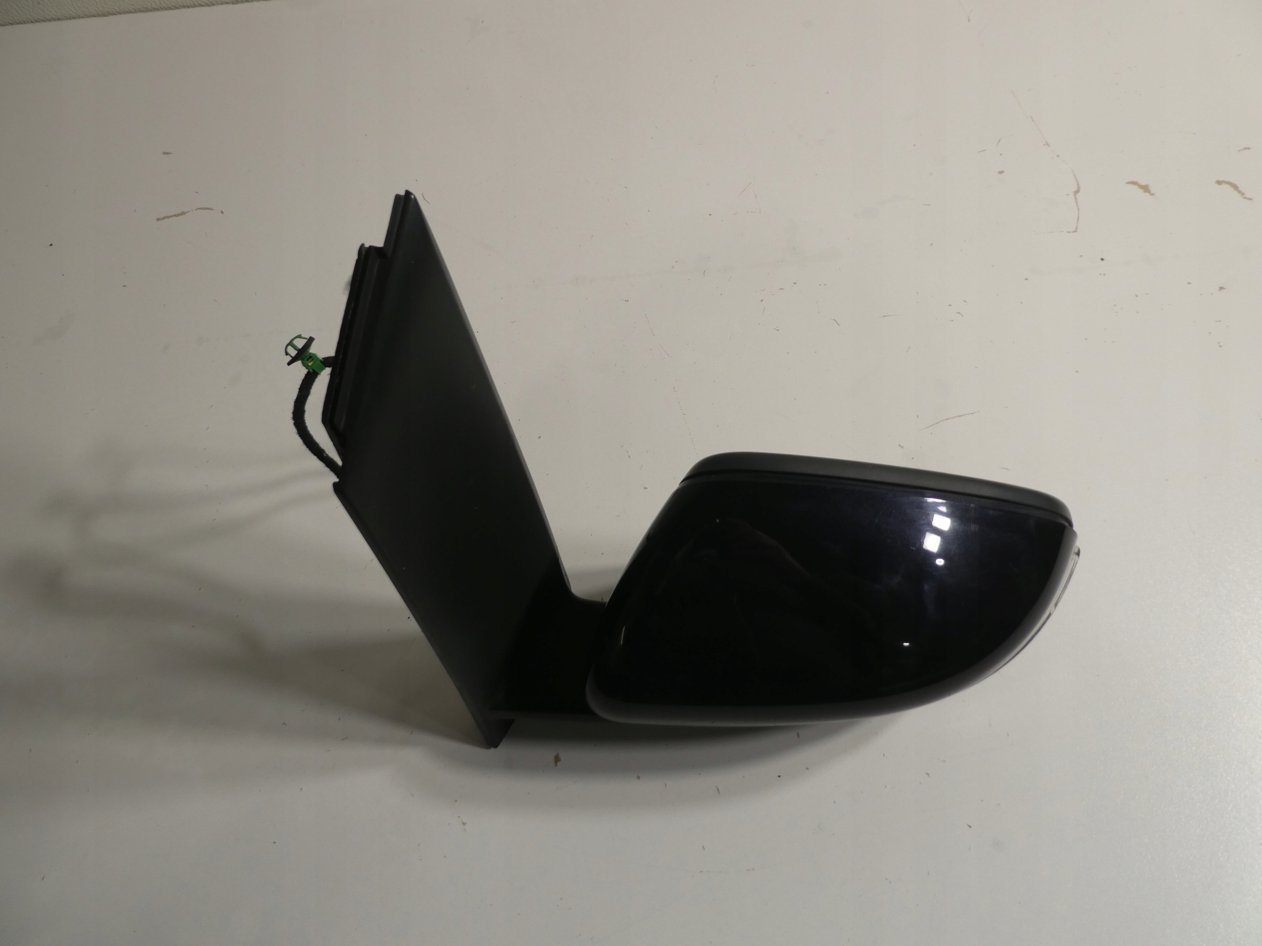 mirror left VW TOURAN II 1T0857933A 6PIN