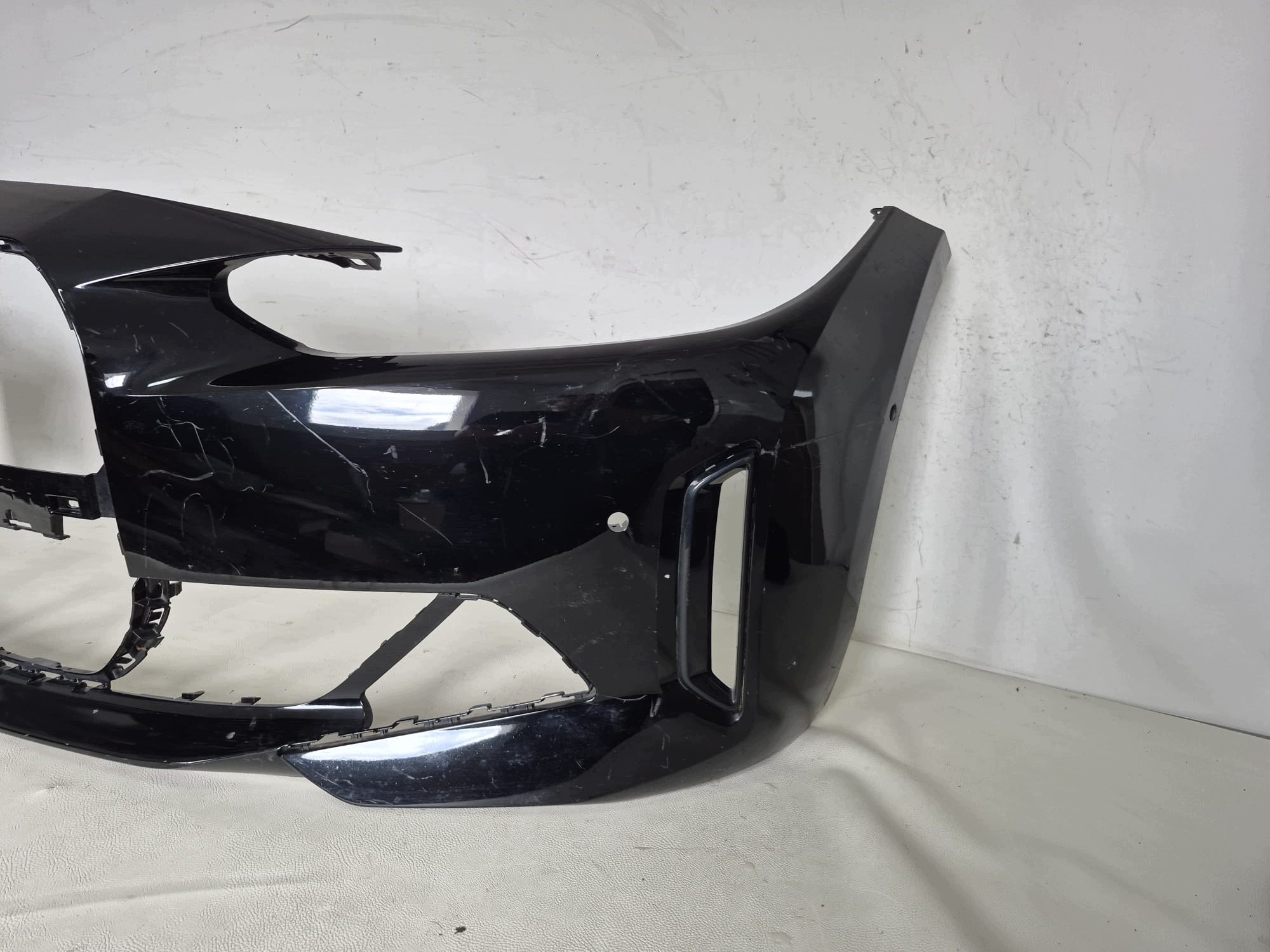 BMW I4 G26 ZWYKLY BASIC 21- bumper front front PDC 8738585