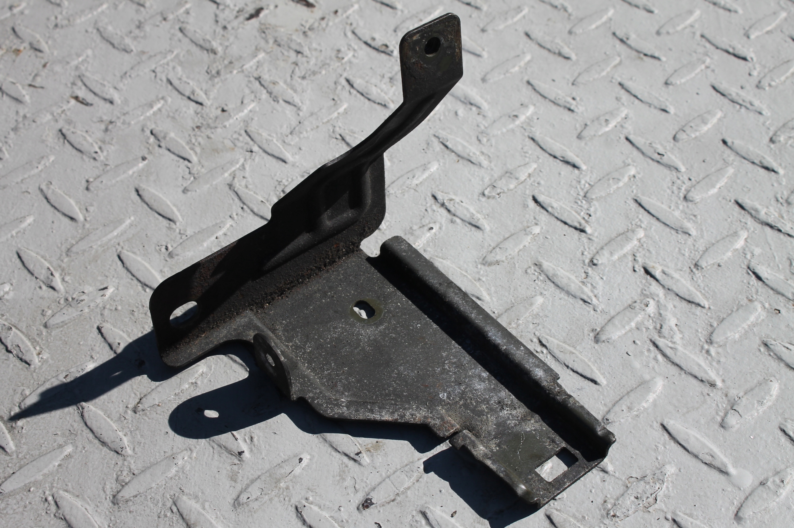 WSPORNIK MOCOWANIE PASA PRZÓD NAVARA III D40 05-