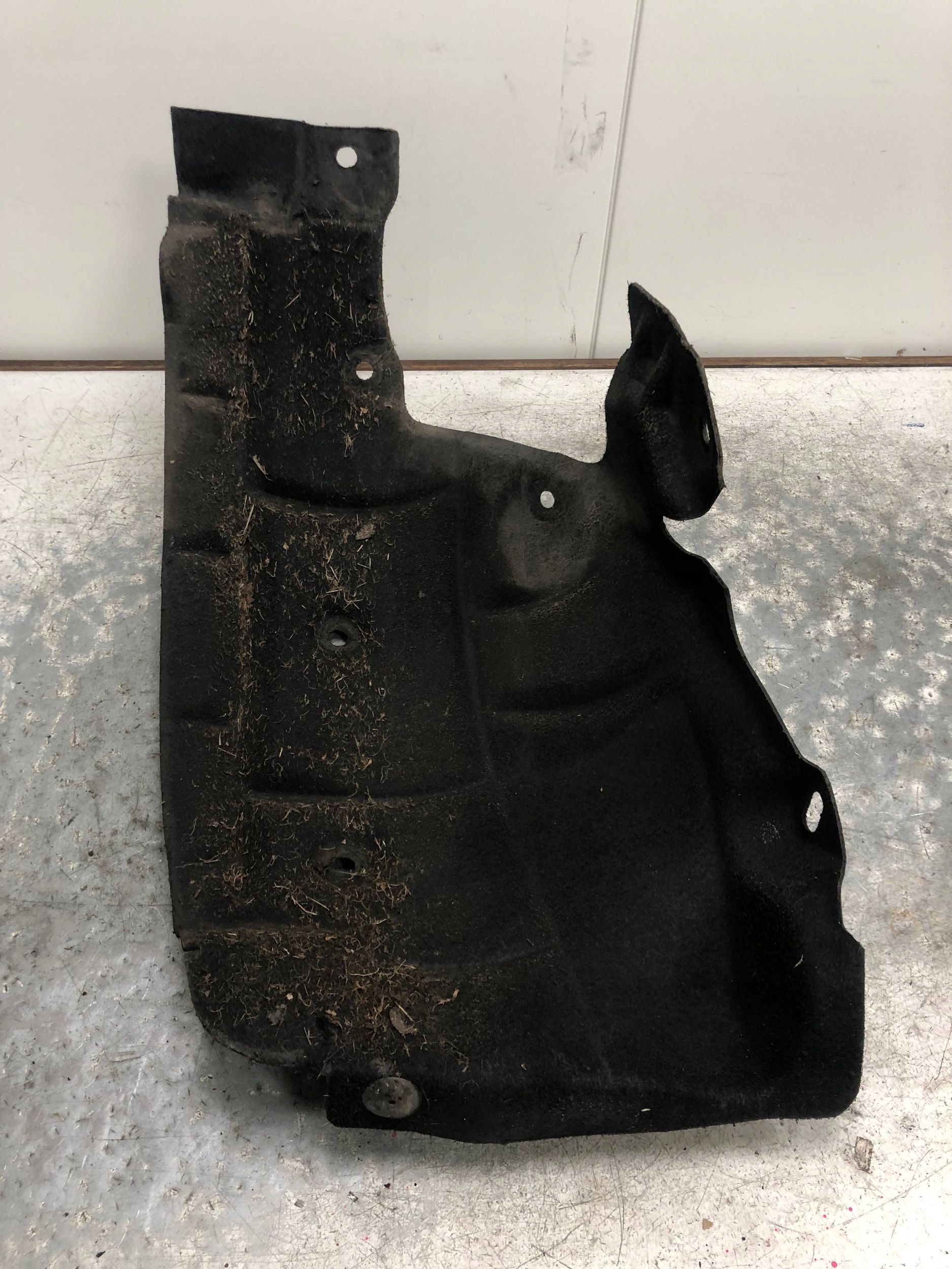 mudguard right front part rear RENAULT SCENIC III