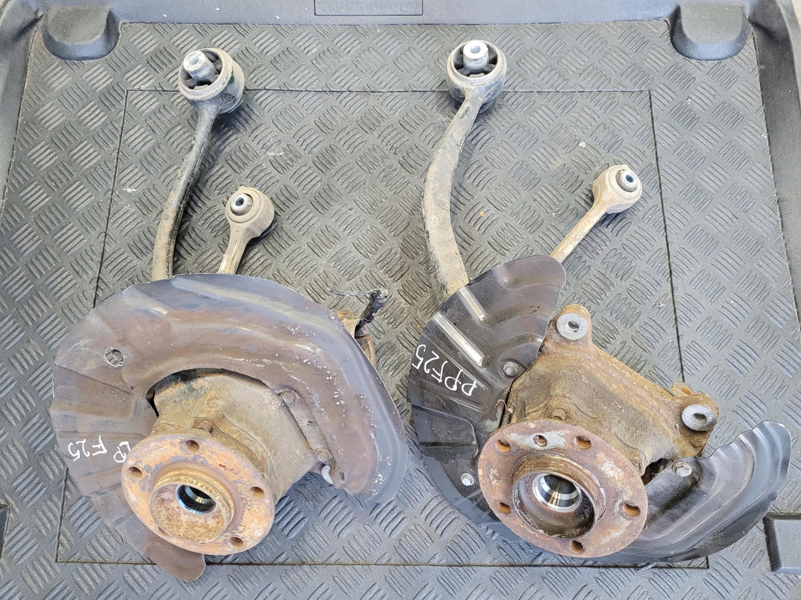 swing front front left right arm BMW X3 F25 3.0 D XDRIVE