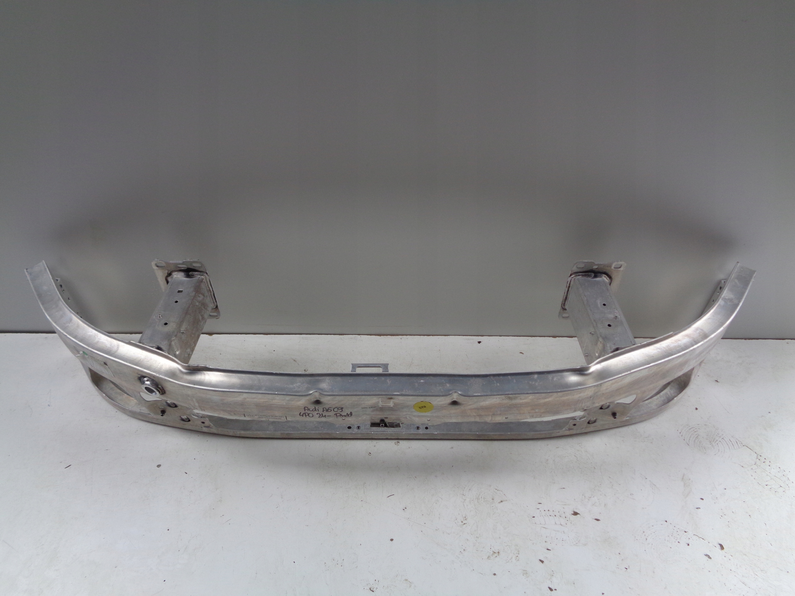 pillar bumper support front AUDI A6 C9 4P 4P0 24