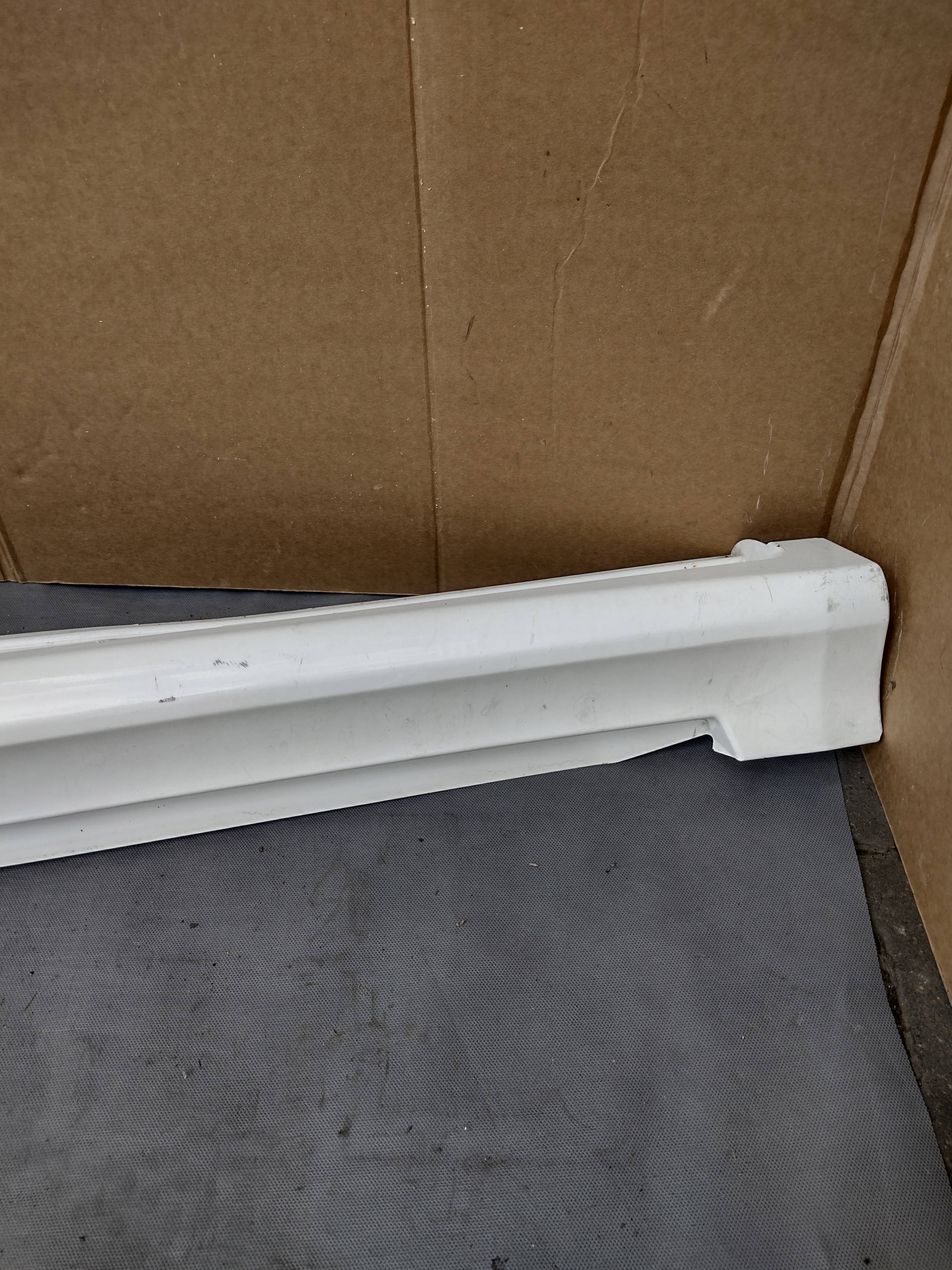 moulding threshold left Mercedes B W245 A1696102108