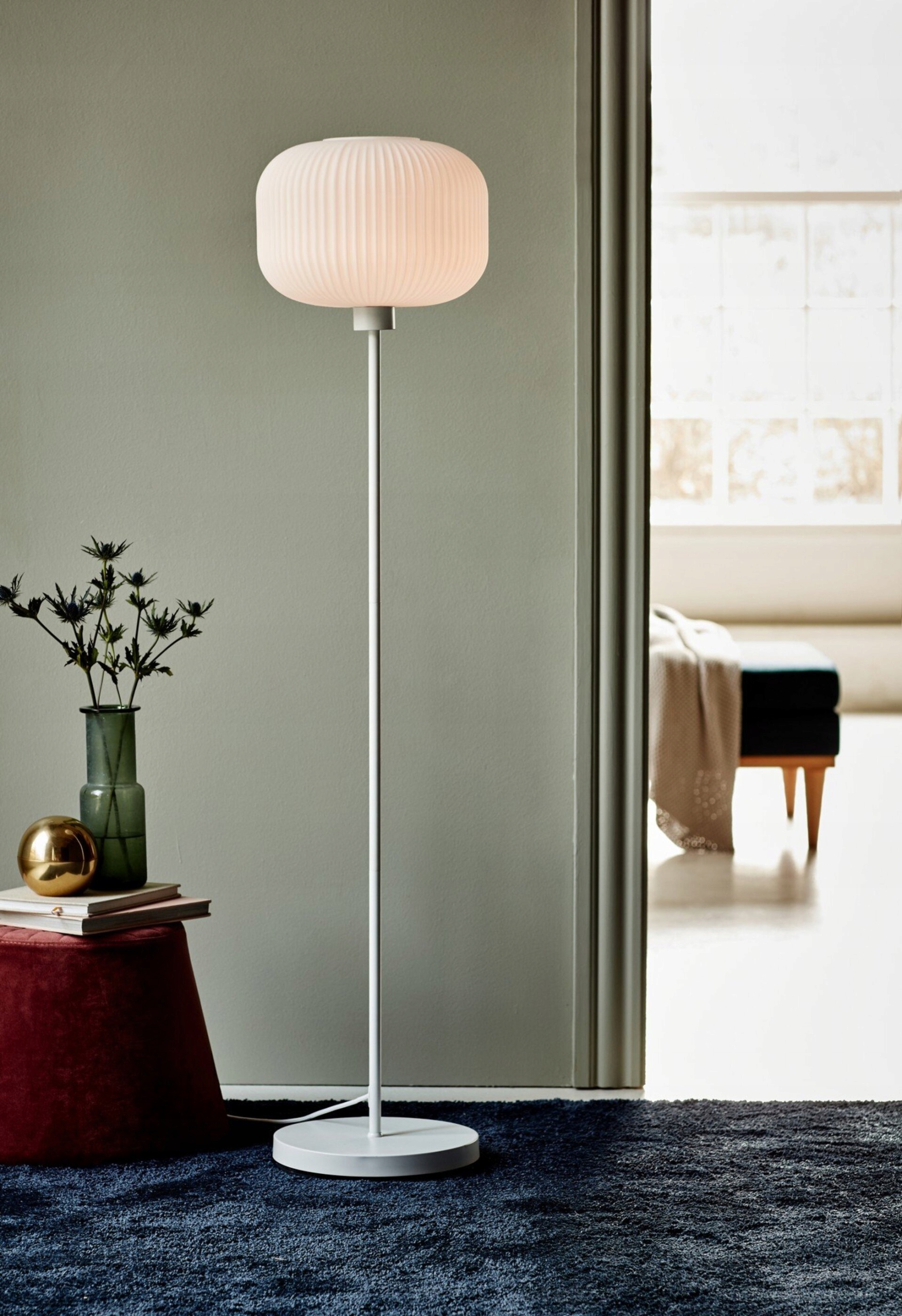 Stojacia lampa Nordlux Milford opálové sklo 40W E27 biela 139,7 cm