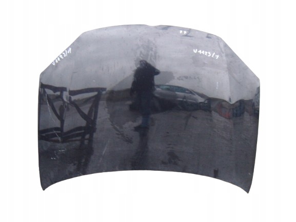 VW GOLF 5 V MASKA z PODBITKĄ - CZARNA - LEKKO PODŁAMANA