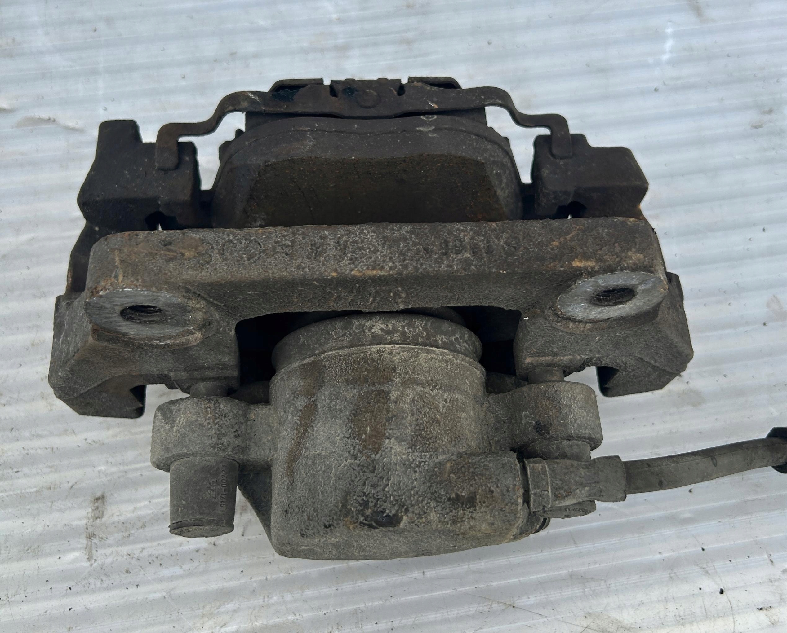 caliper brake front right left BMW X5 E70 3.0D