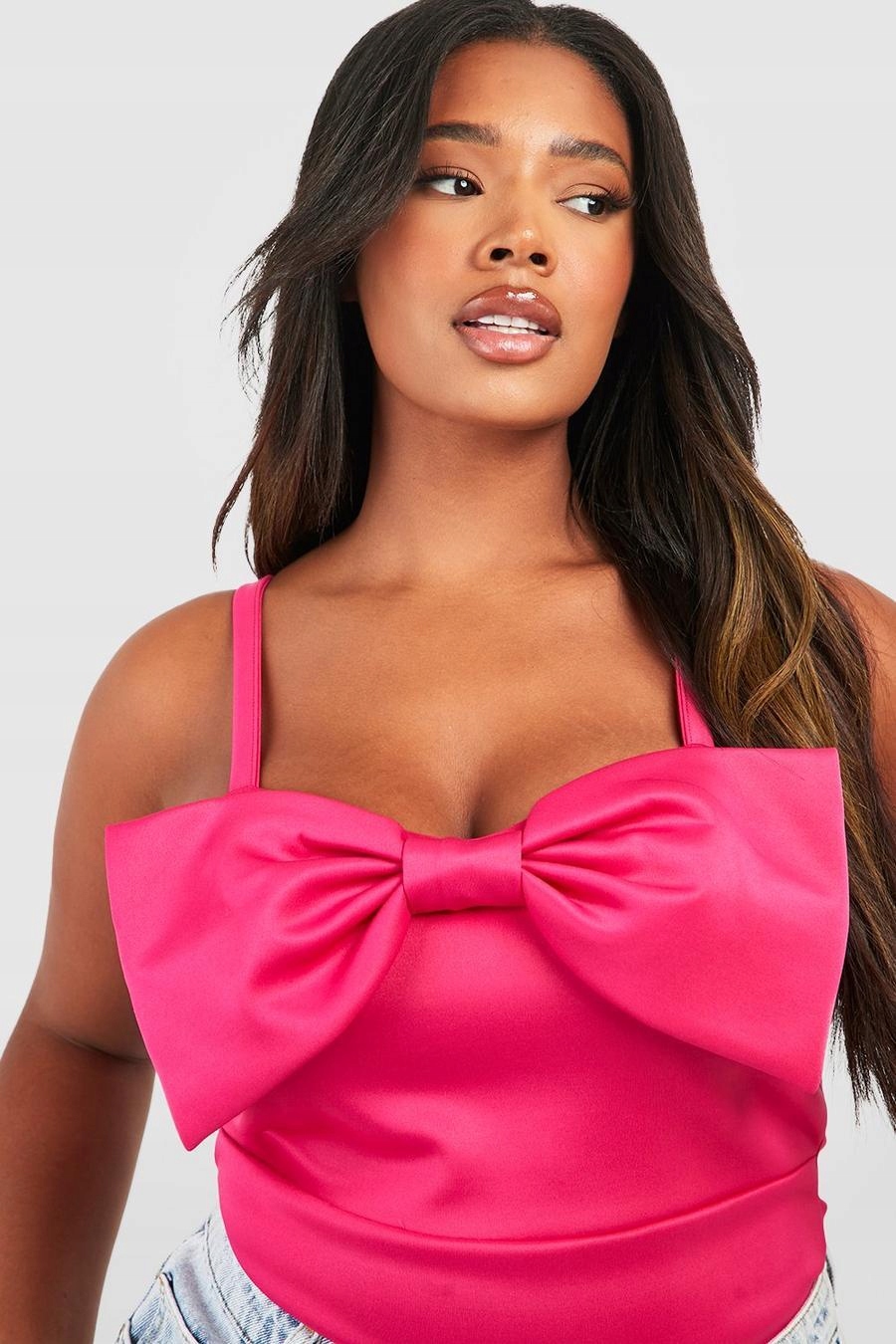 RÓŻOWE BODY Z KOKARDKĄ PIANKOWE NA RAMIĄCZKACH ELEGANCKIE BOOHOO 46 Marka Boohoo