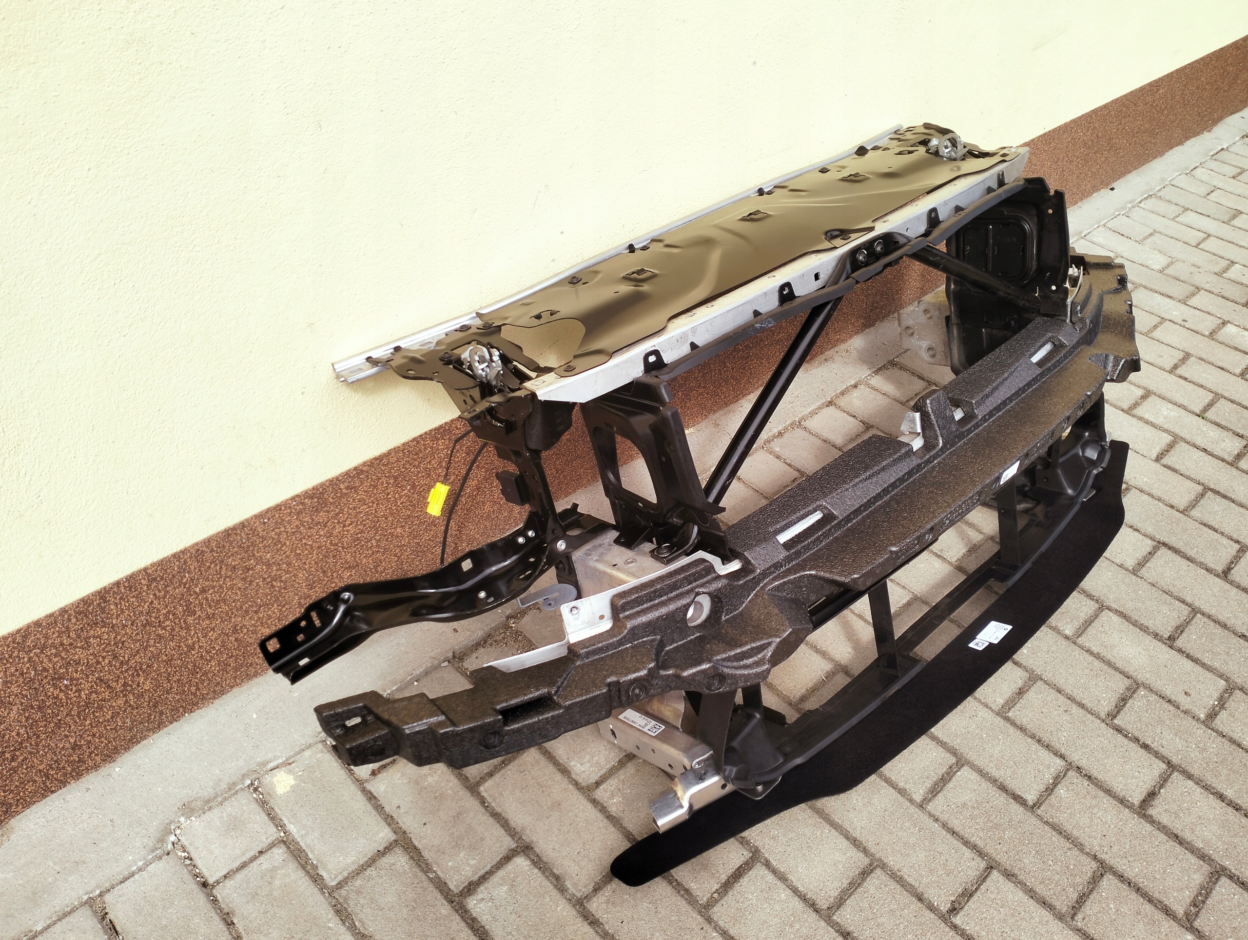 PAS PRZEDNI WZMOCNIENIE BMW 5 F90 M5 Producent części BMW OE