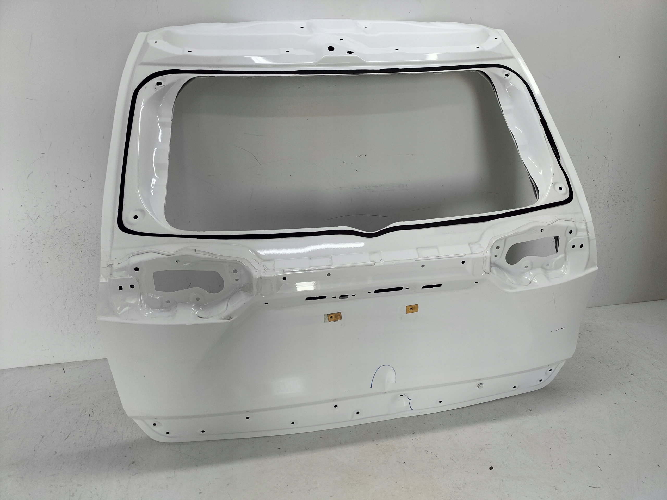 boot doors boot rear part TOYOTA RV4 RAV-4 5 V 18