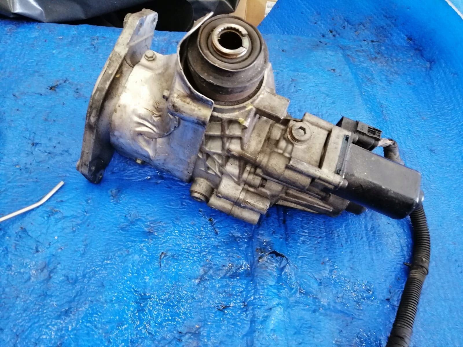 VOLVO XC60 II 2.0D REDUKTOR diff 65824 10303515