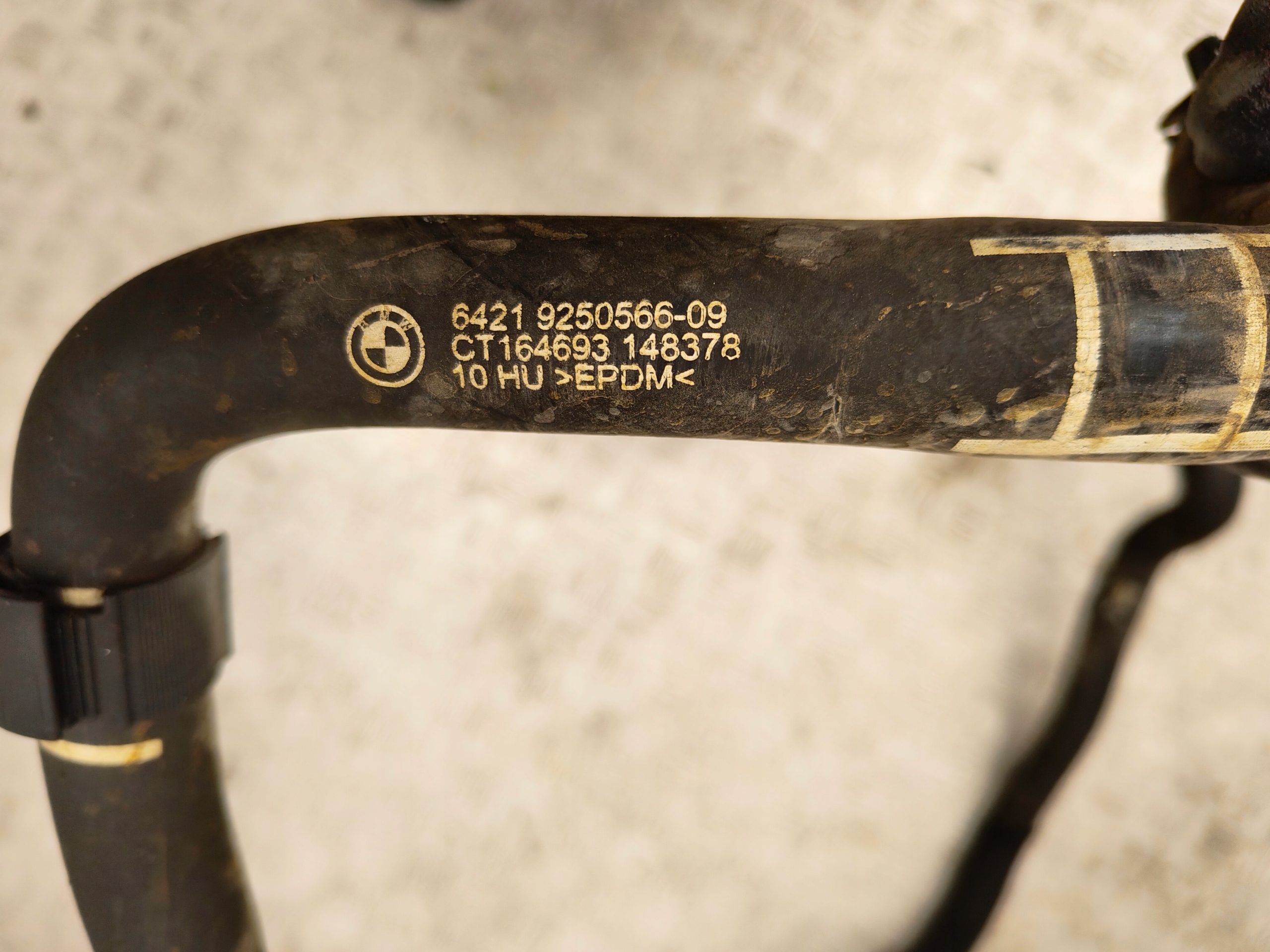 BMW F48 PRIJENOS VODE 8584831 9250566
