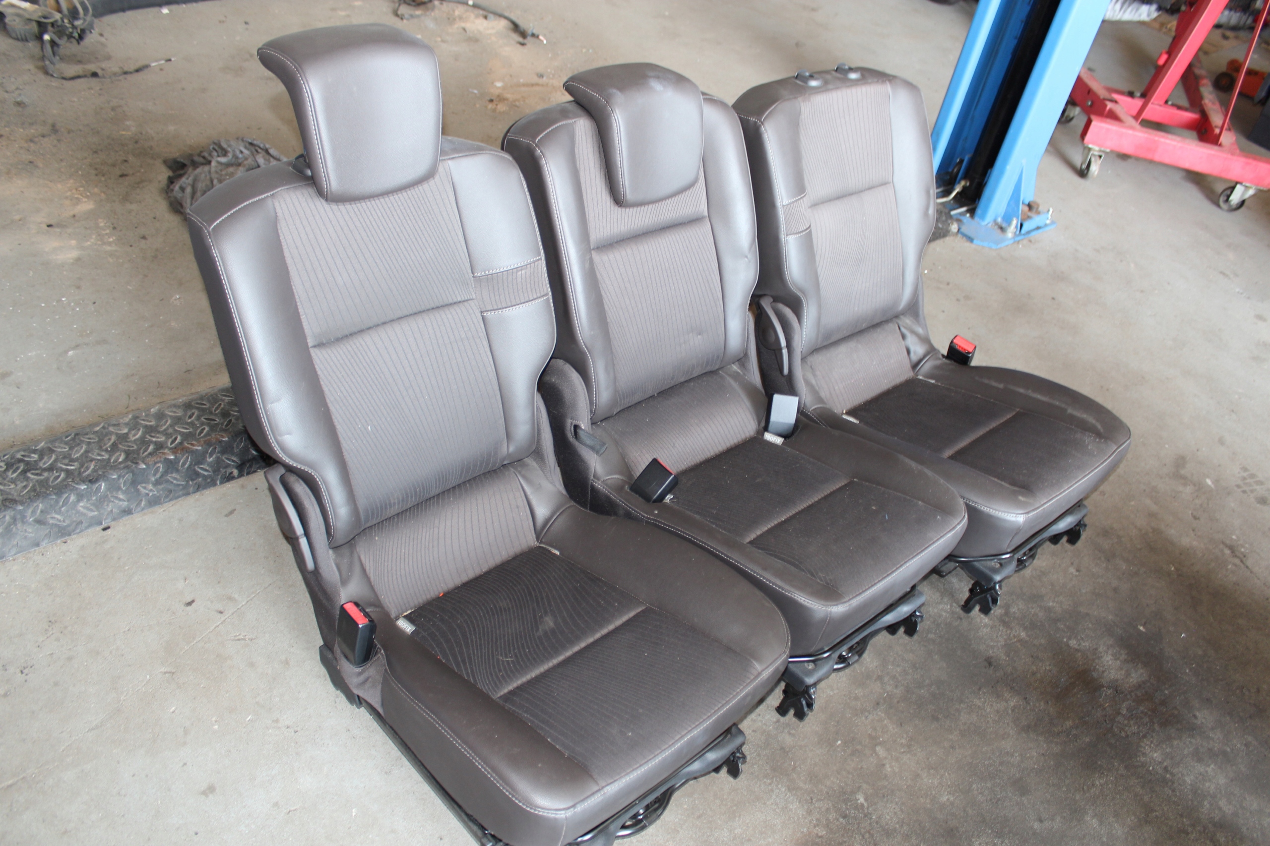 renault SCENIC III кресла бочки комплект