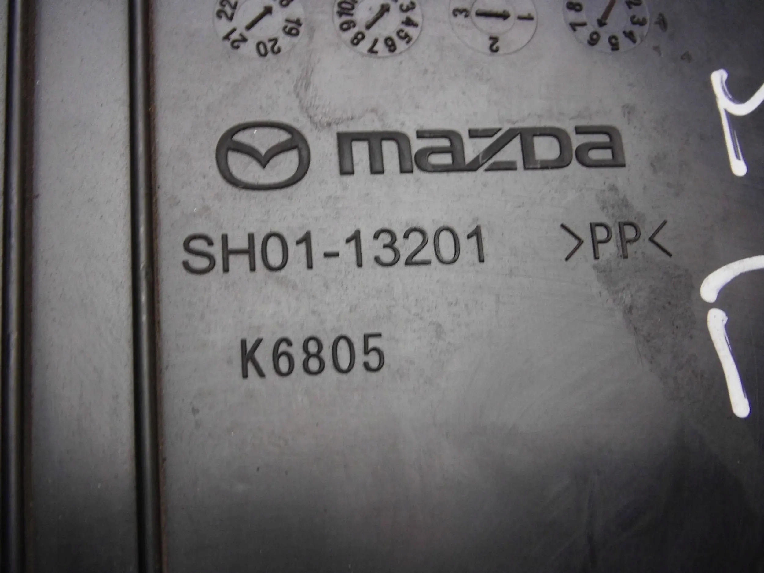 MAZDA CX-5 II KF 2.2D ZUFUHR DOLOT SCHLAUCH LUFT SH01-13201