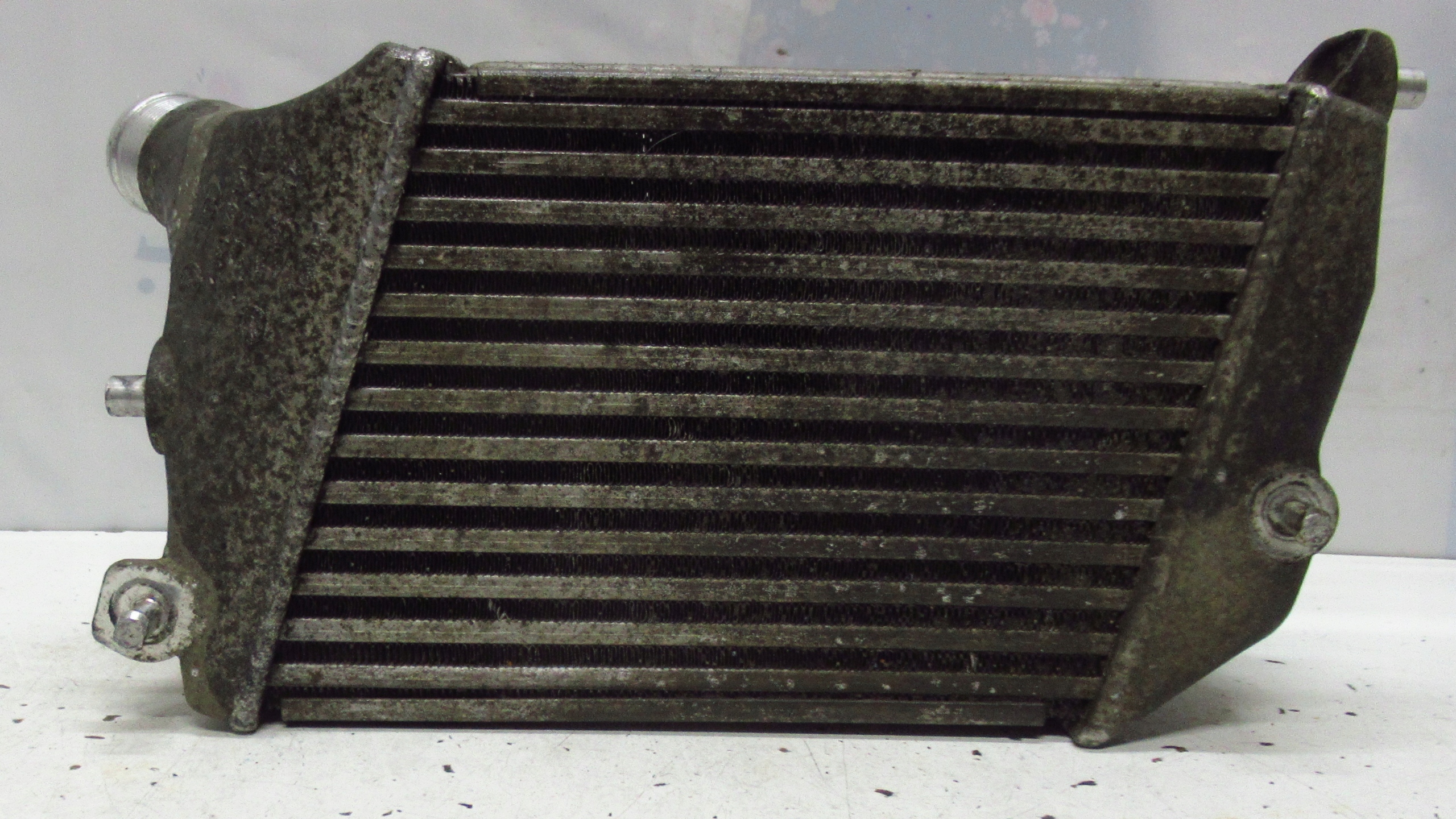 AUDI A8 D3 3.0 TDI radiator intercooler right