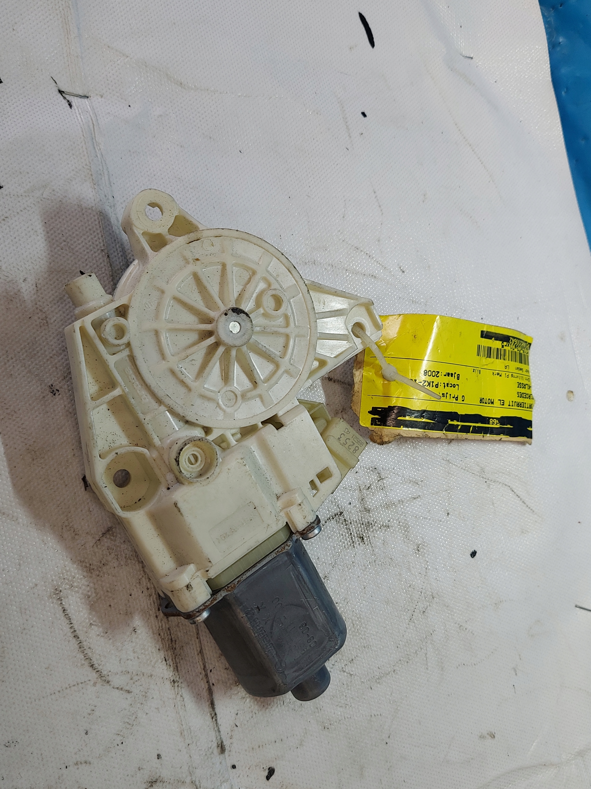 engine lifting windows MERCEDES W204 A2048200642 left rear part