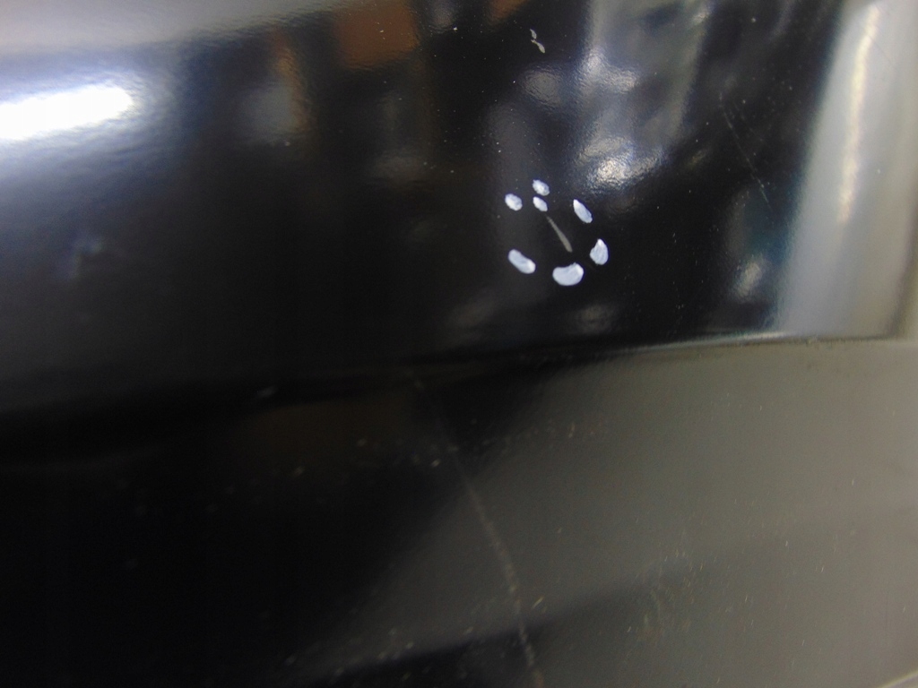 KIA SPORTAGE V BŁOTNIK PRZOD PRAWY Strona zabudowy przód - prawa