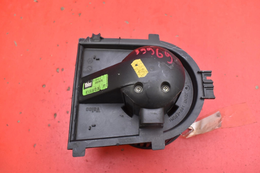 tOPENÍ ventilátor klími EU 8D1819021A VW PASSAT B5 96-00