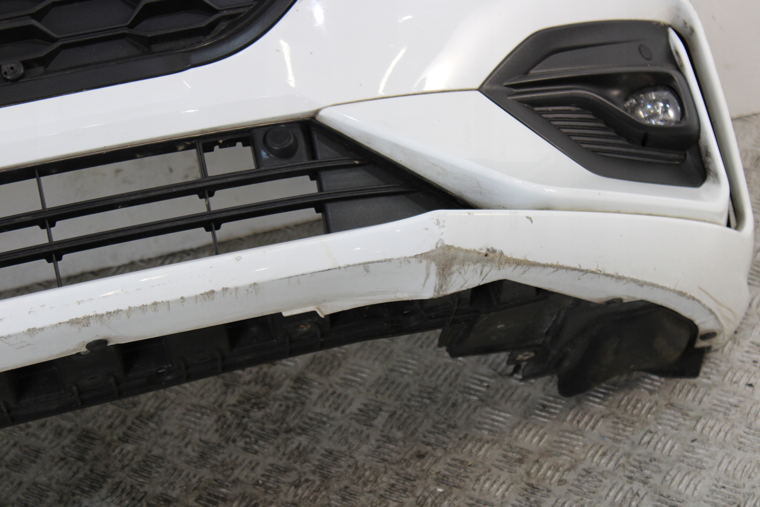 bumper front front 6 X PDC FORD FOCUS MK4 ST-LINE